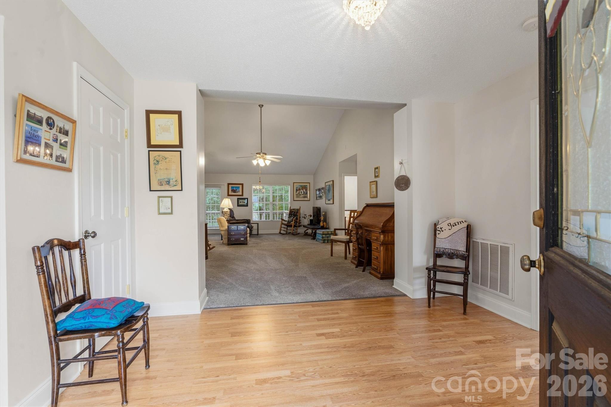 3656 Woodgreen Drive Property Photo 9