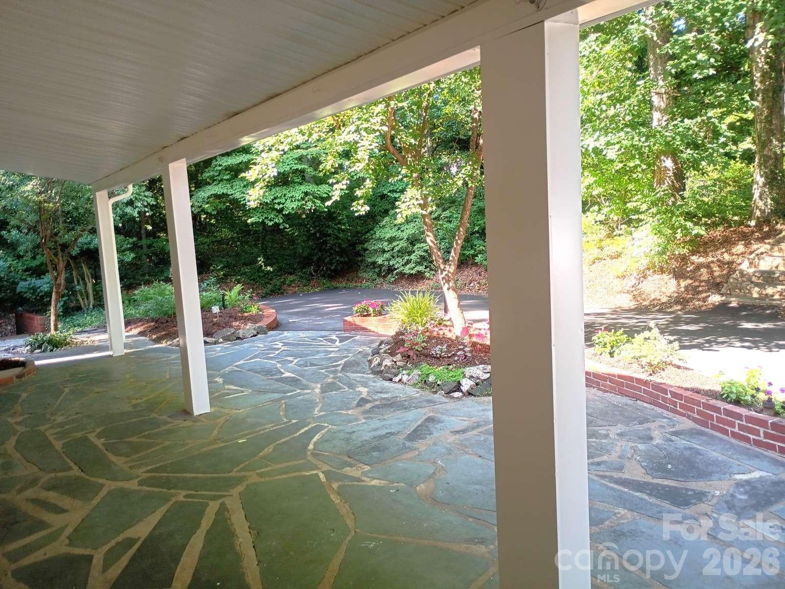 403 N Cannon Boulevard Property Photo 10
