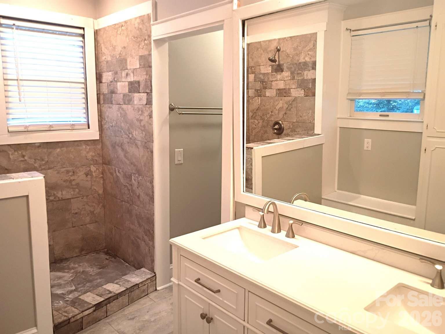 403 N Cannon Boulevard Property Photo 17
