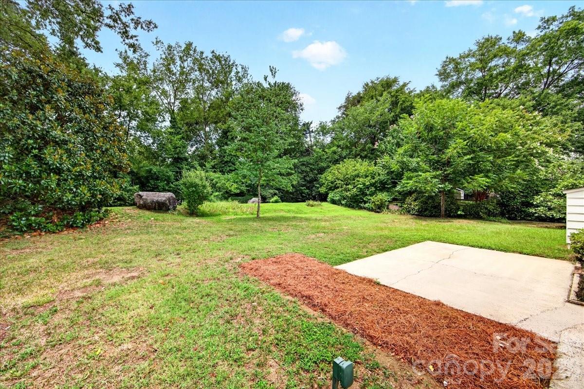 2000 Lawton Bluff Road Property Photo 29