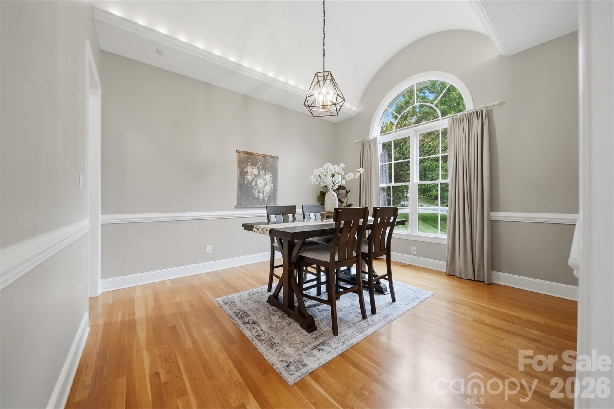 3745 Pinecrest Drive Property Photo 8