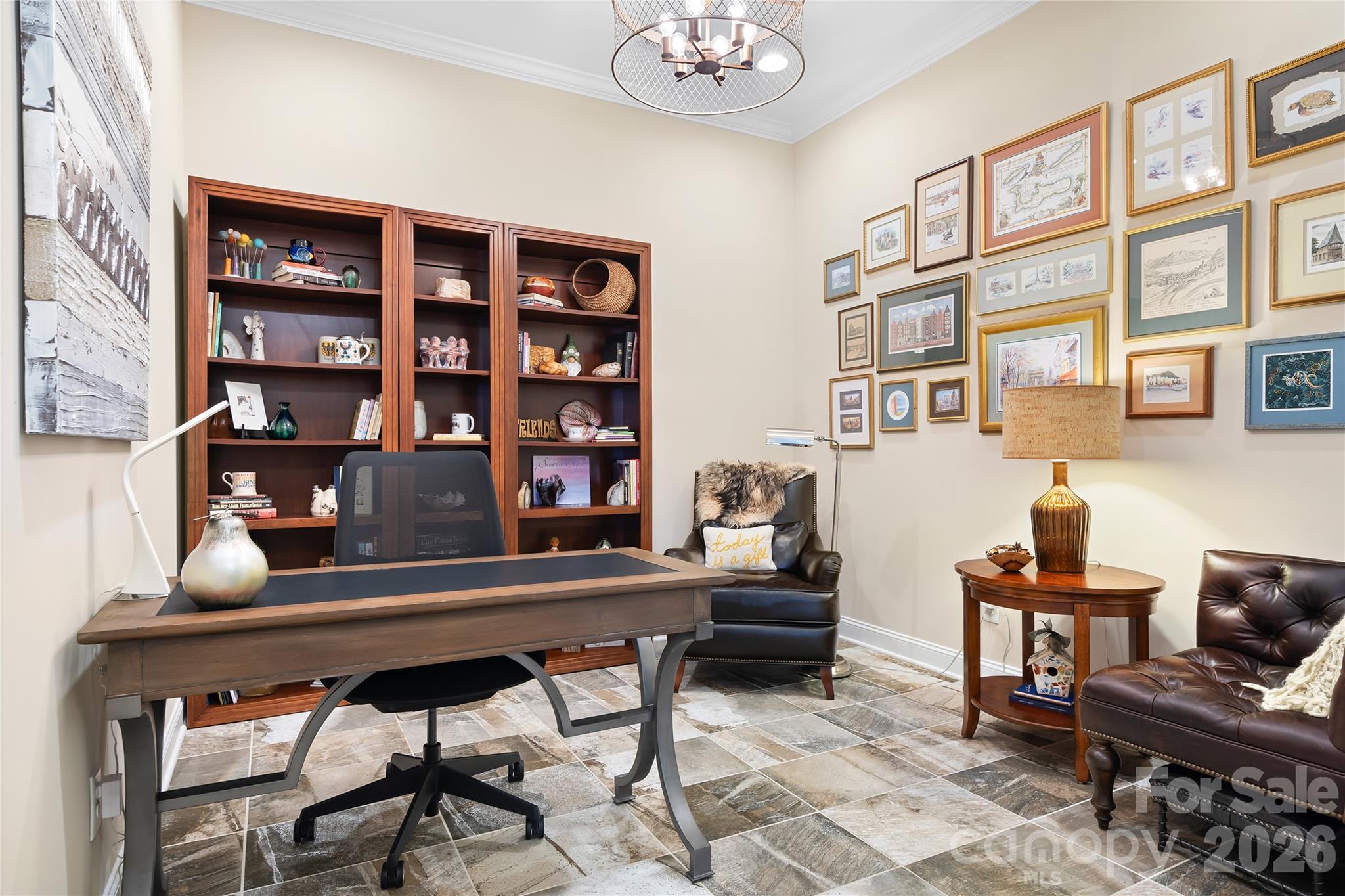 7142 Hanging Rock Court Property Photo 6