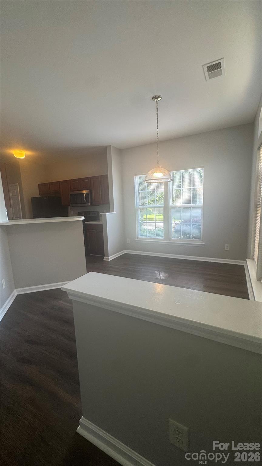 1306 Stourbridge Lion Drive Property Photo 4