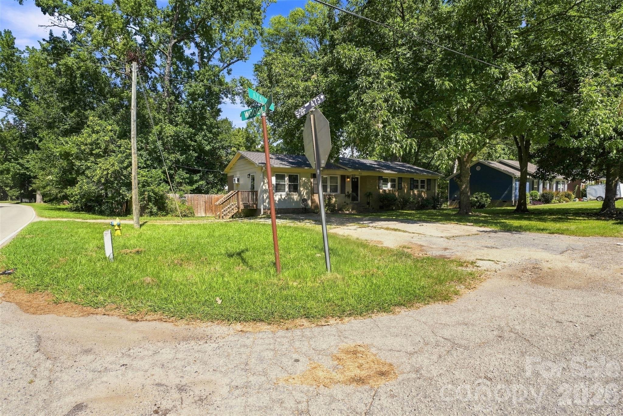 209 Azalea Road Property Photo 3