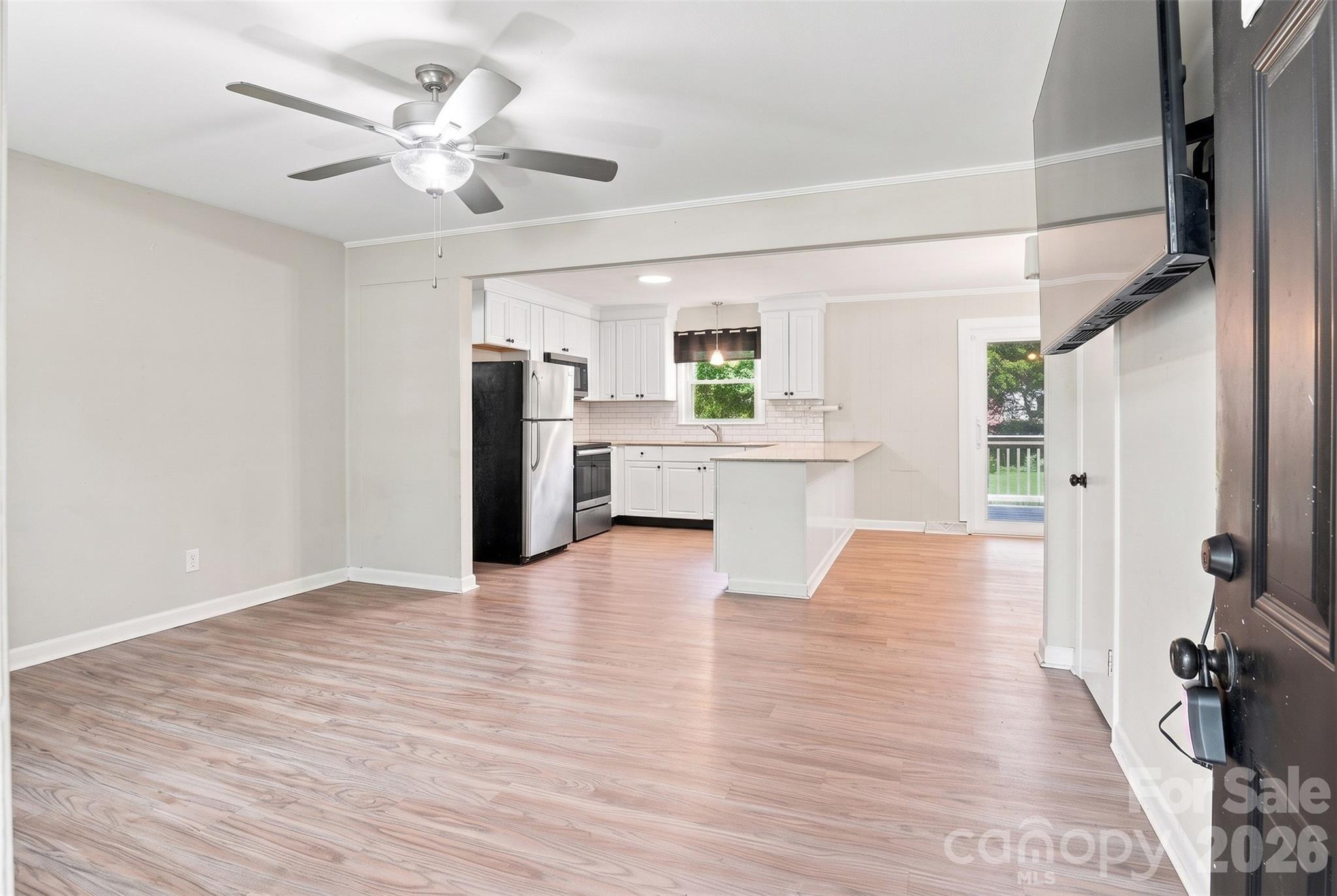 209 Azalea Road Property Photo 7