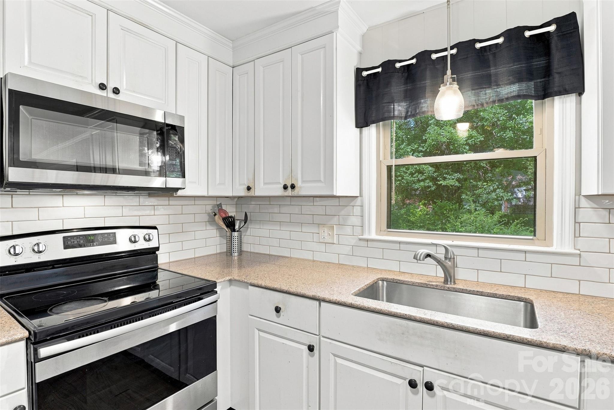 209 Azalea Road Property Photo 14