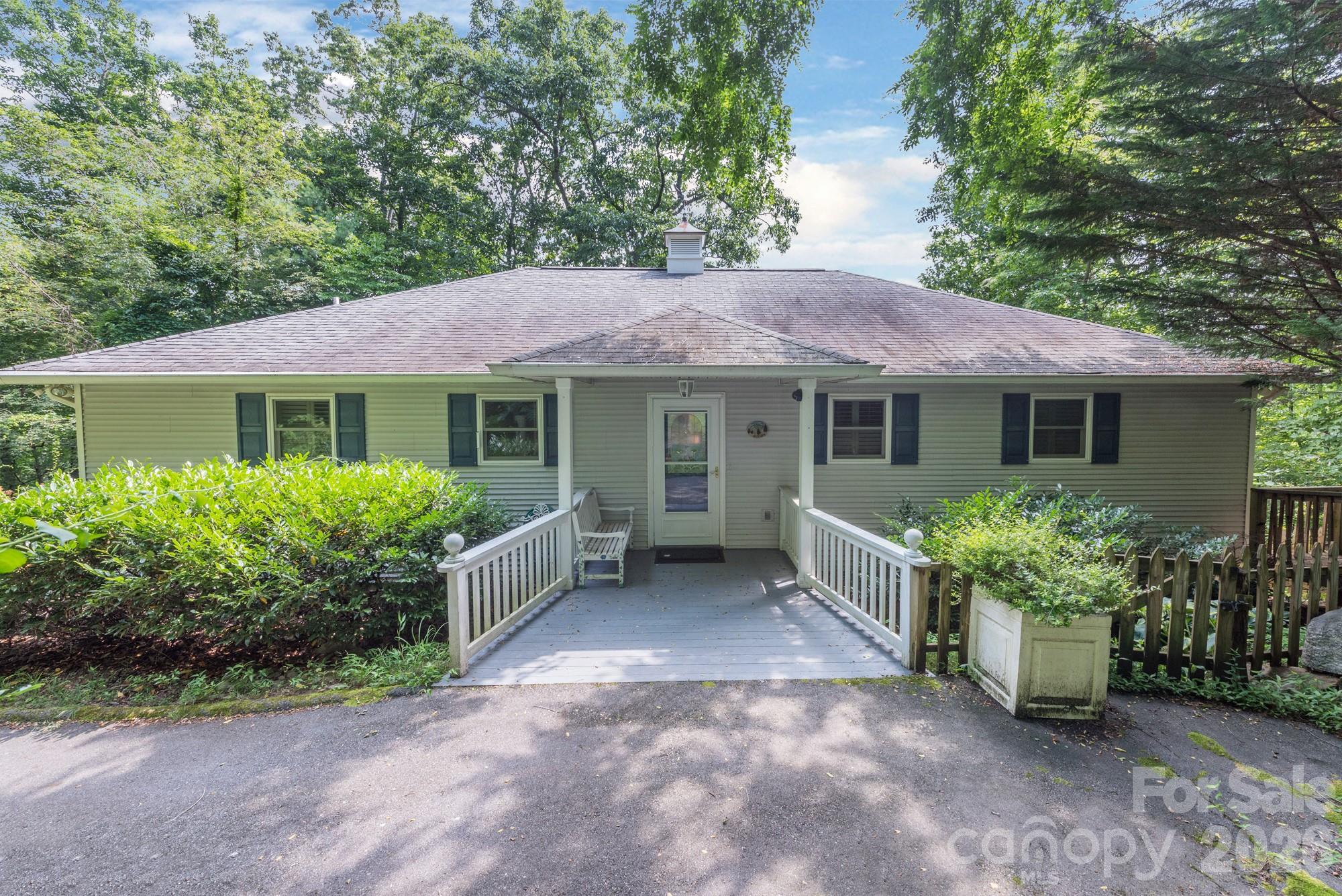 275 Allen Mountain Drive Property Photo 1