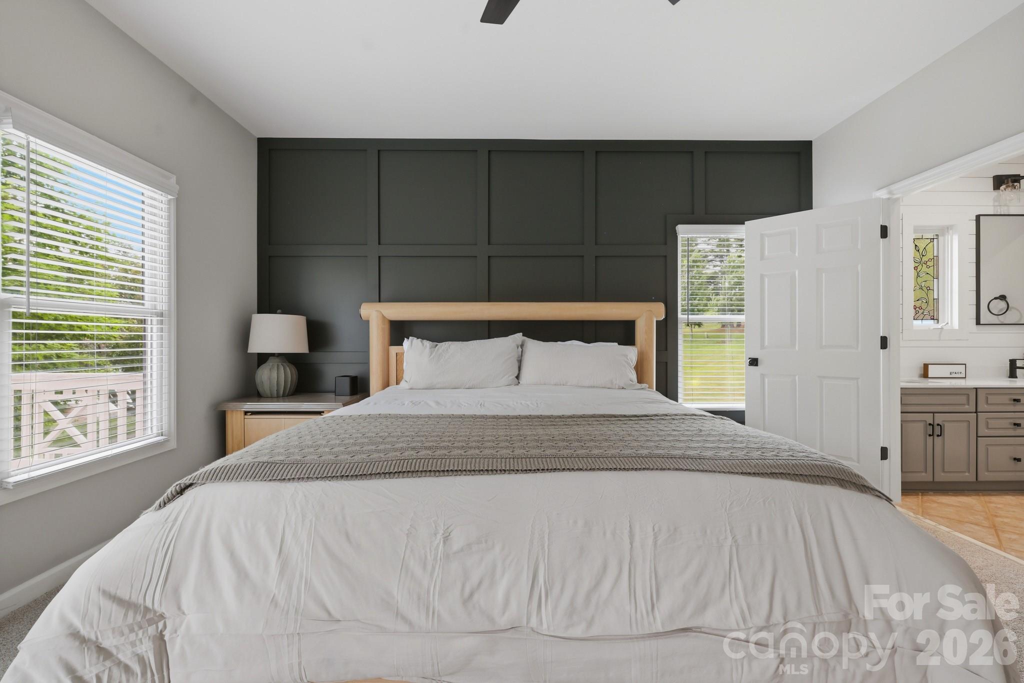 643 W Landing Drive Property Photo 12