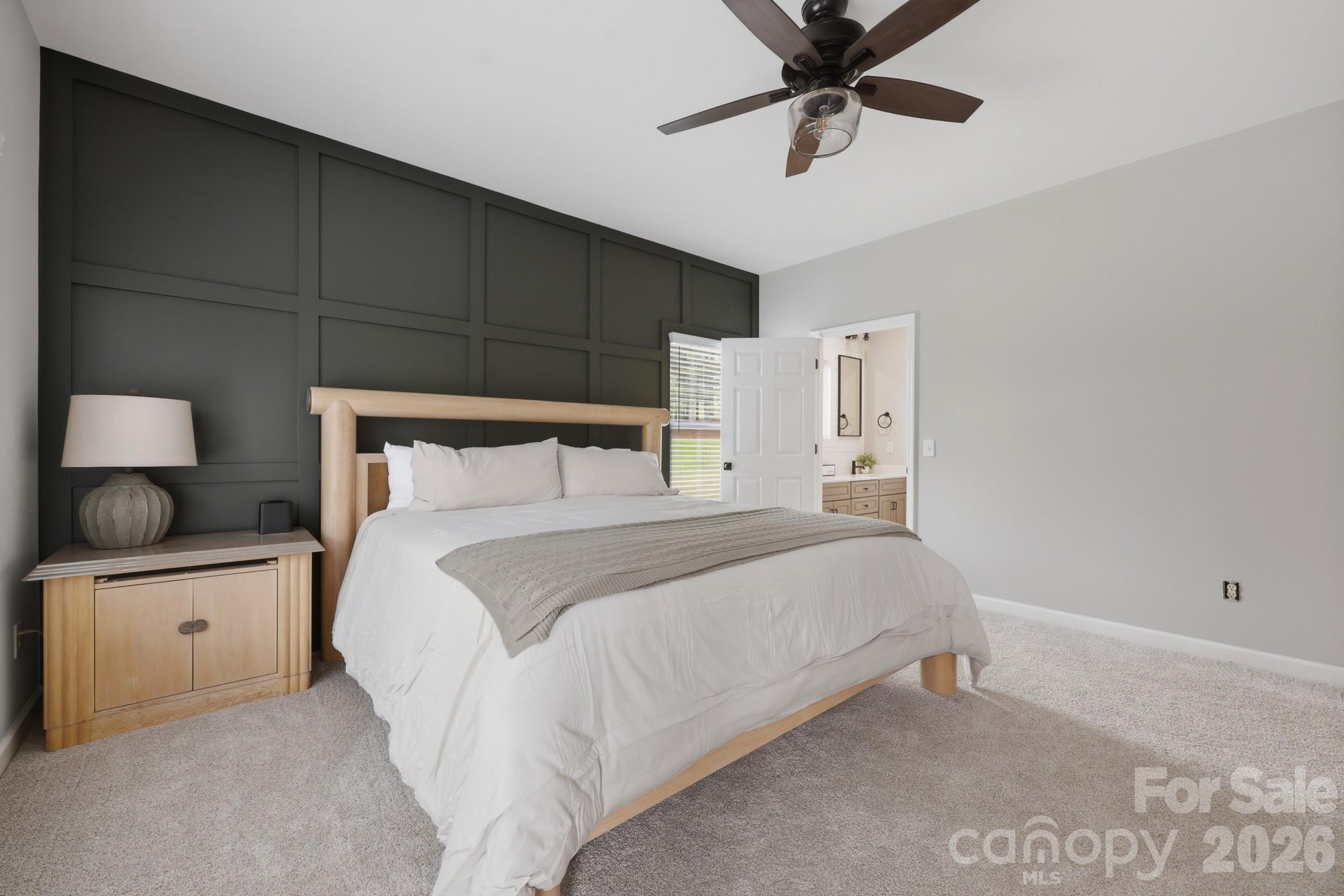 643 W Landing Drive Property Photo 13