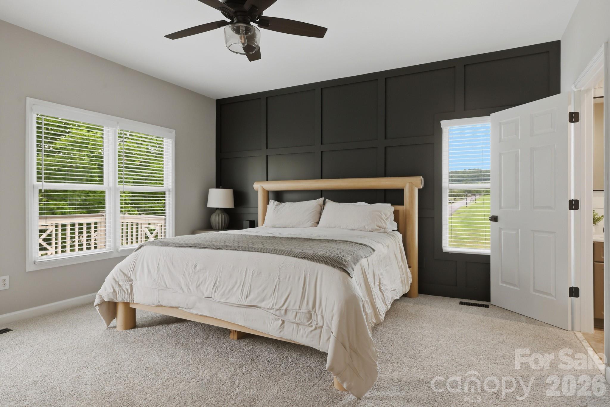 643 W Landing Drive Property Photo 14