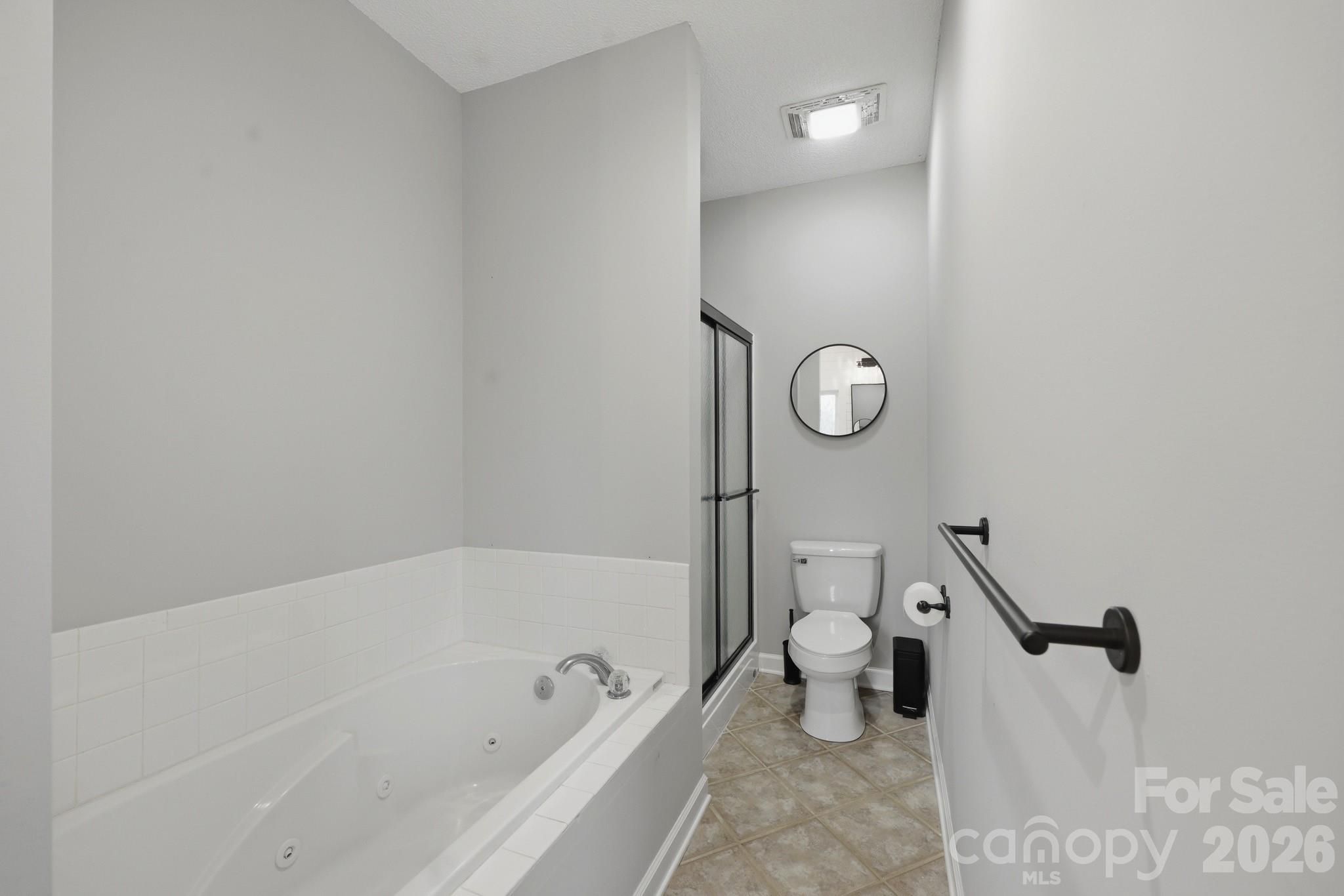 643 W Landing Drive Property Photo 18