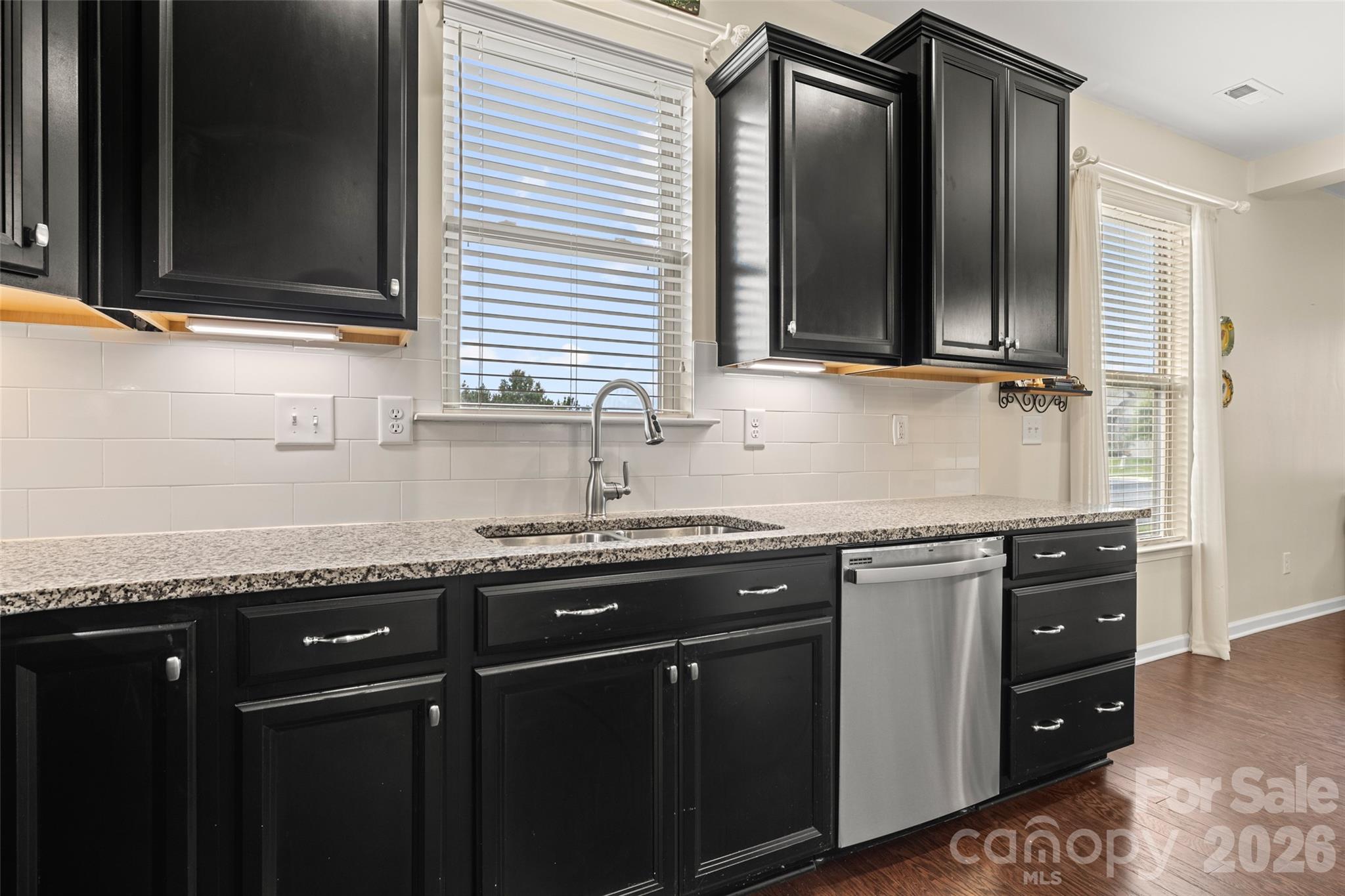 6257 Swanport Road Property Photo 14