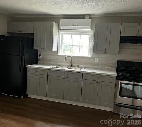105 N Pugh Street Property Photo 2