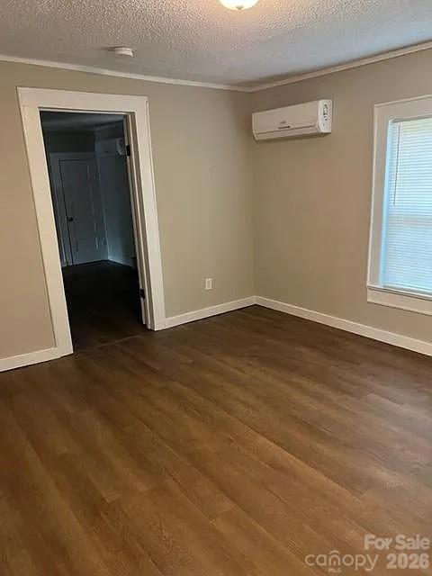 105 N Pugh Street Property Photo 8