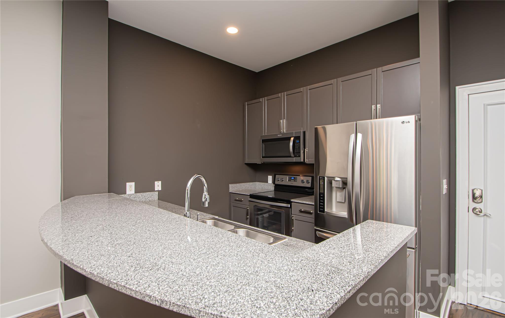 115 E Park Avenue 313 Property Photo 13