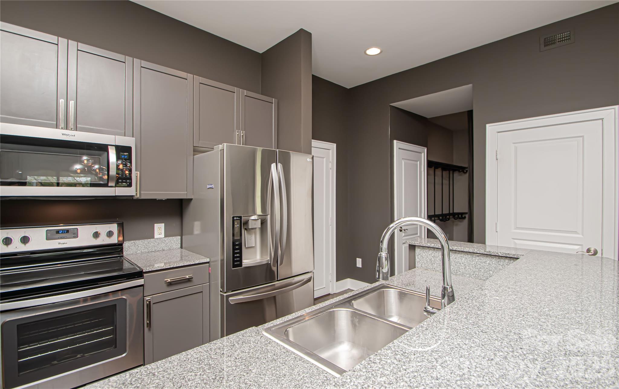 115 E Park Avenue 313 Property Photo 14