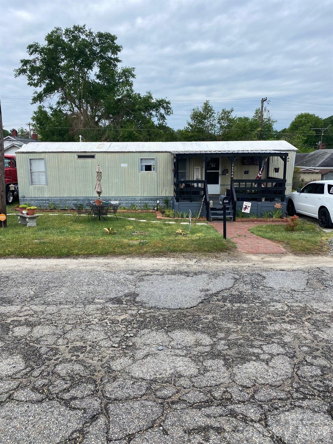 6544 N Cleveland Street Property Photo 1