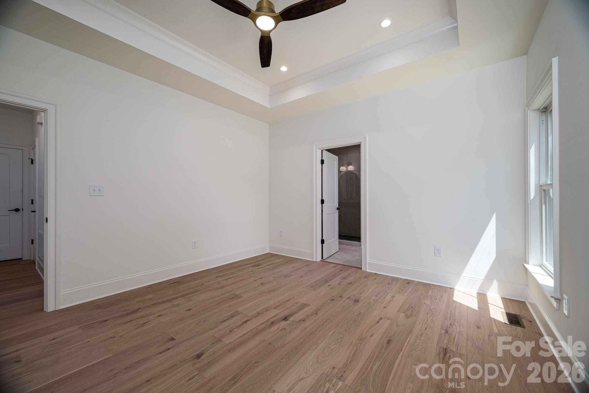 526 N Aspen Street Property Photo 24