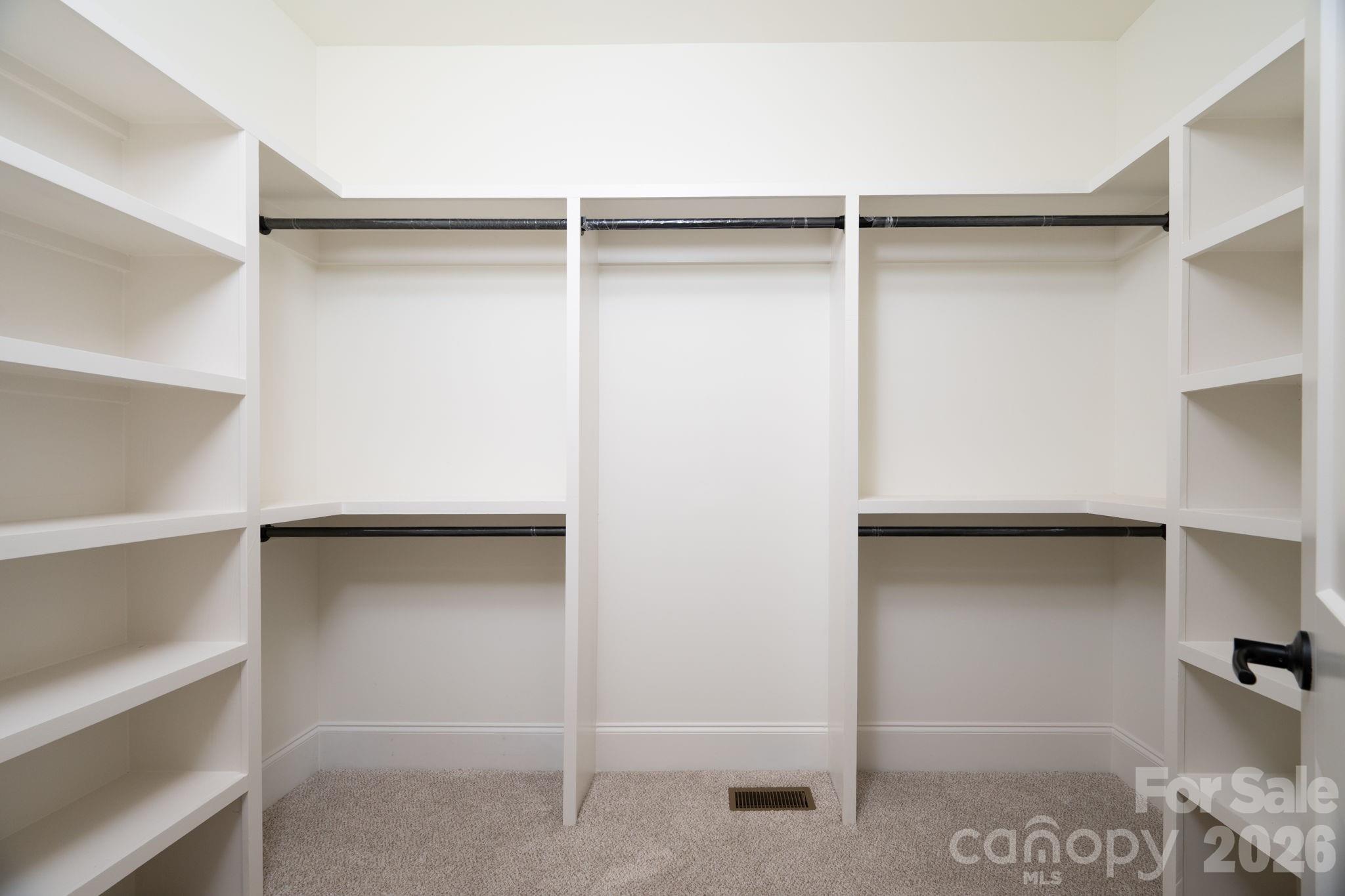 526 N Aspen Street Property Photo 29