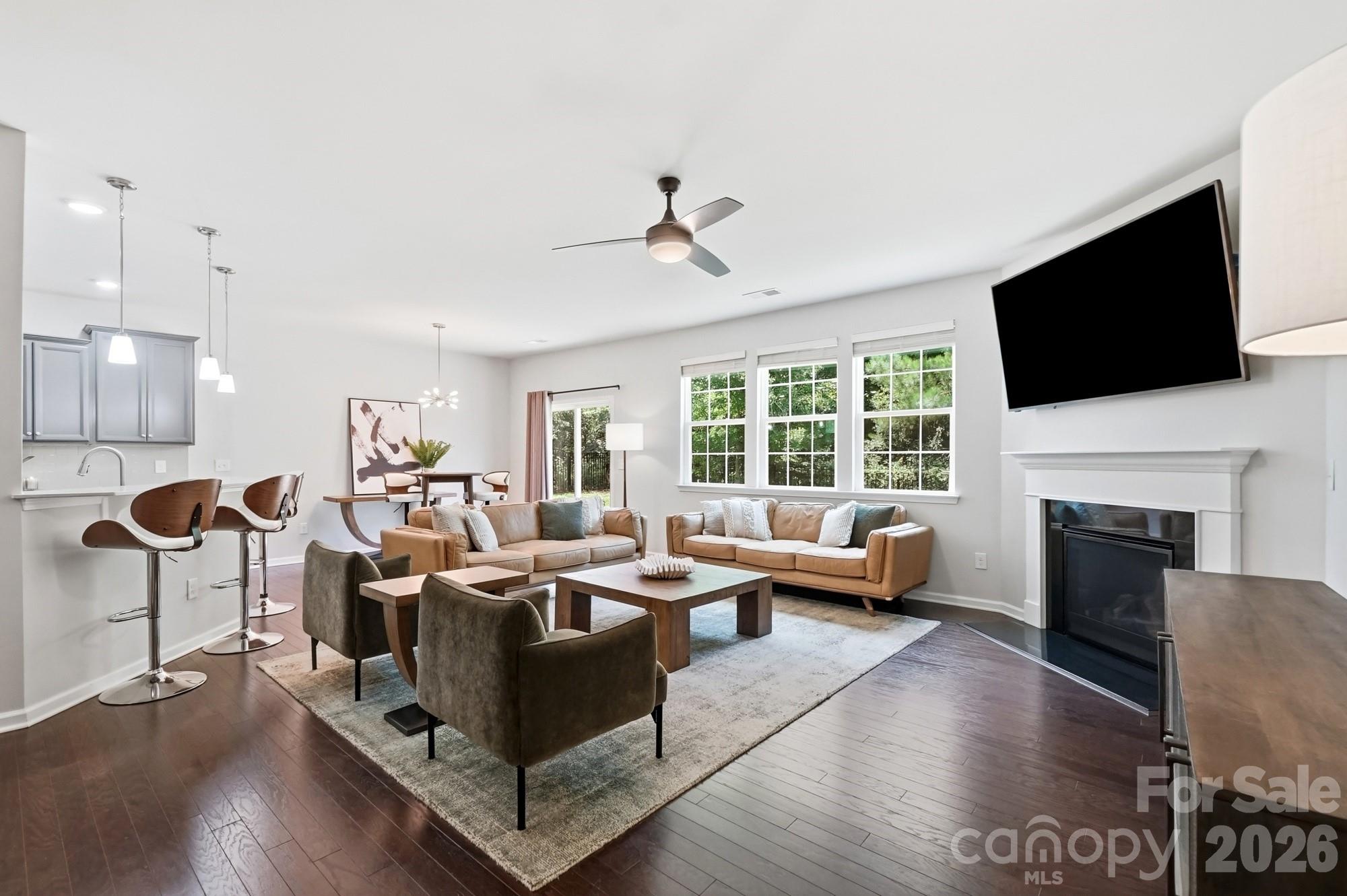 9815 Caledenia Drive Property Photo 10