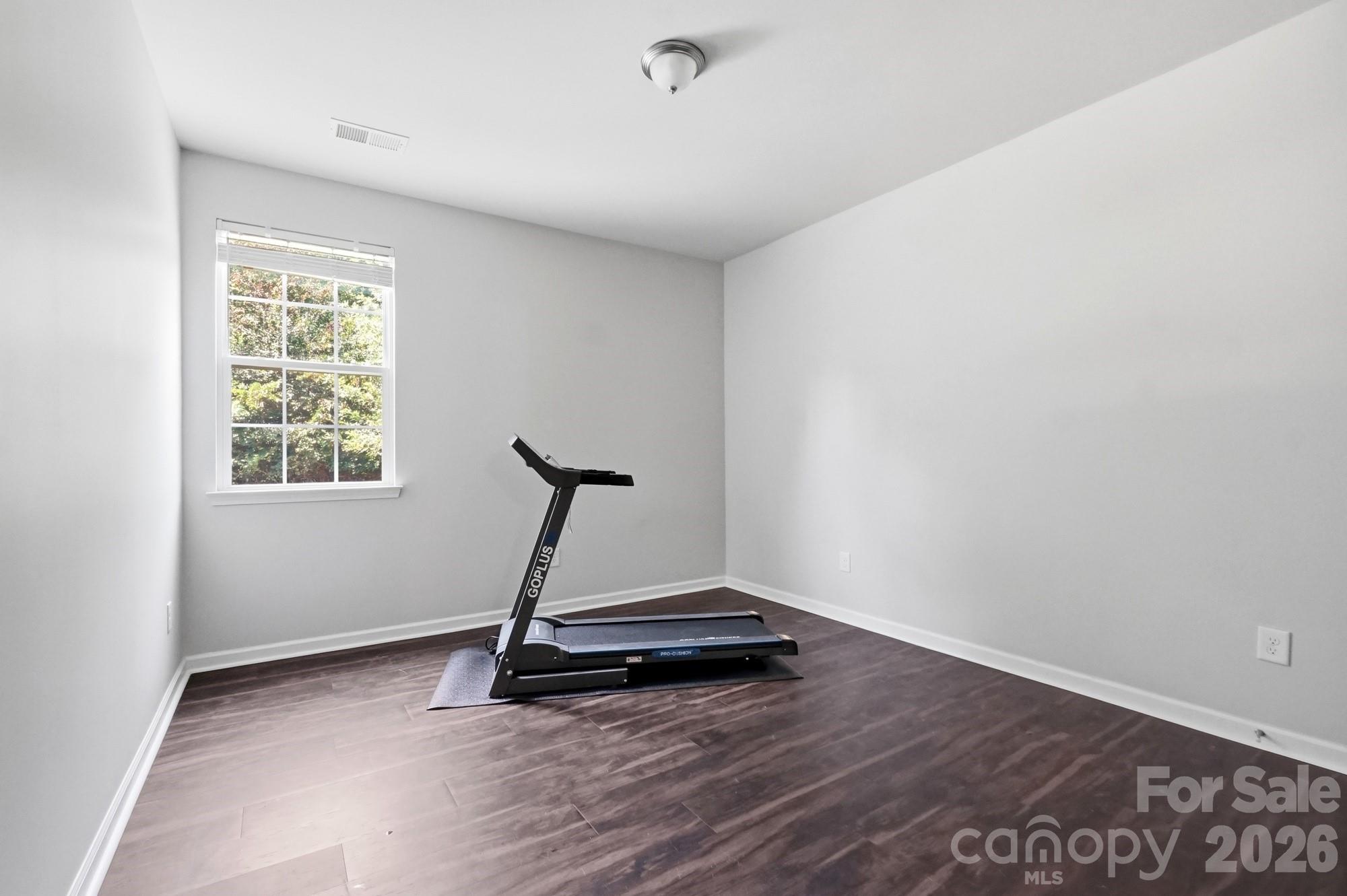 9815 Caledenia Drive Property Photo 17