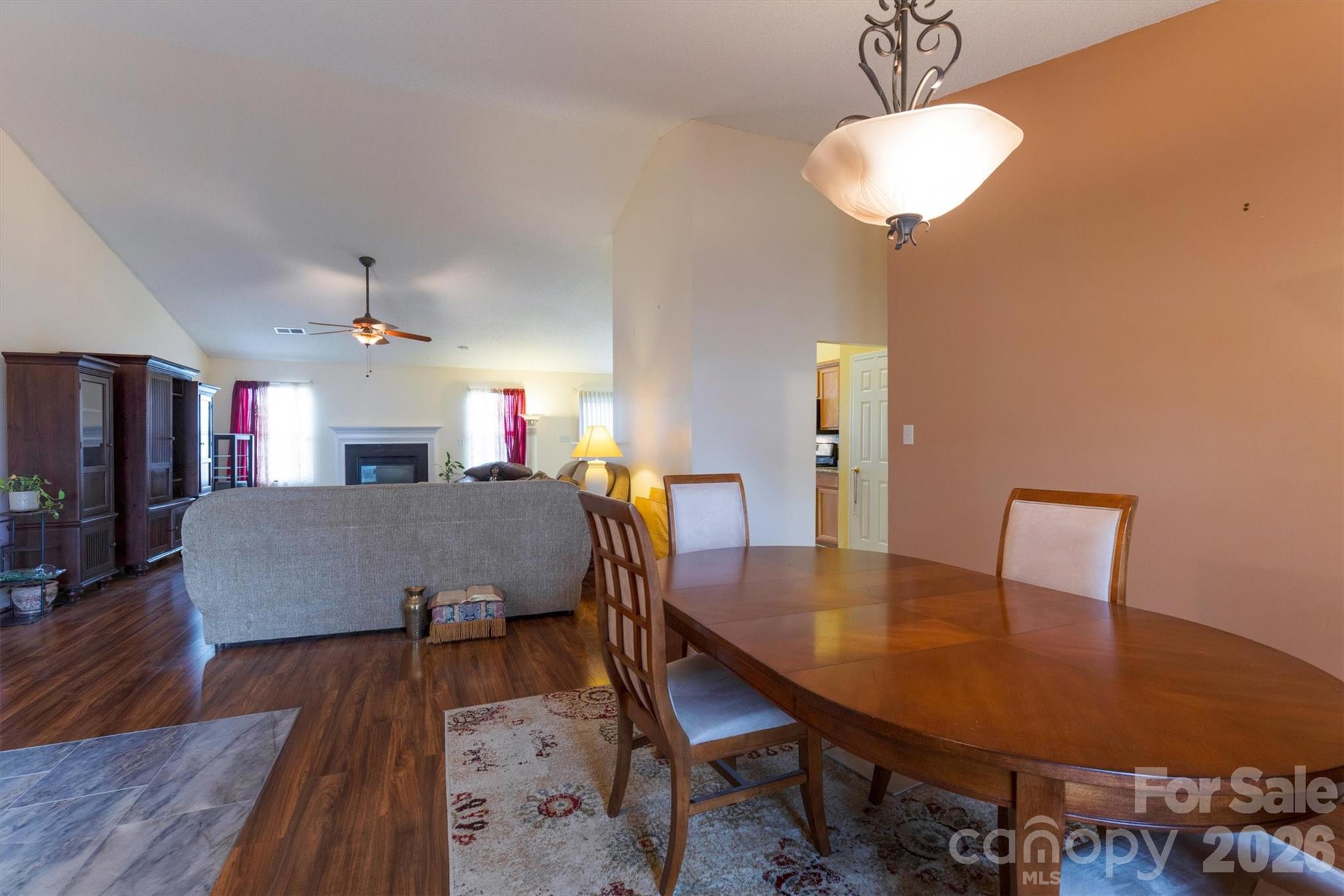 9704 Aventide Lane Property Photo 7