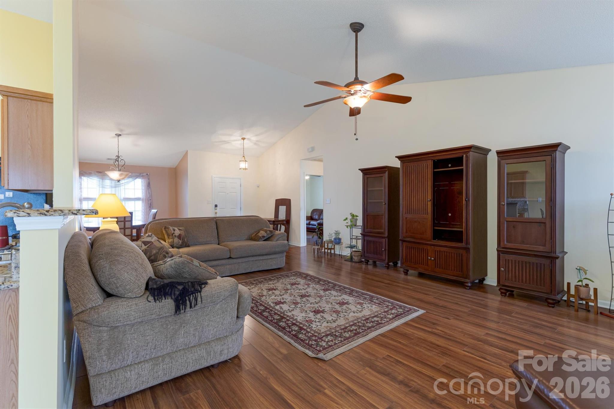 9704 Aventide Lane Property Photo 9