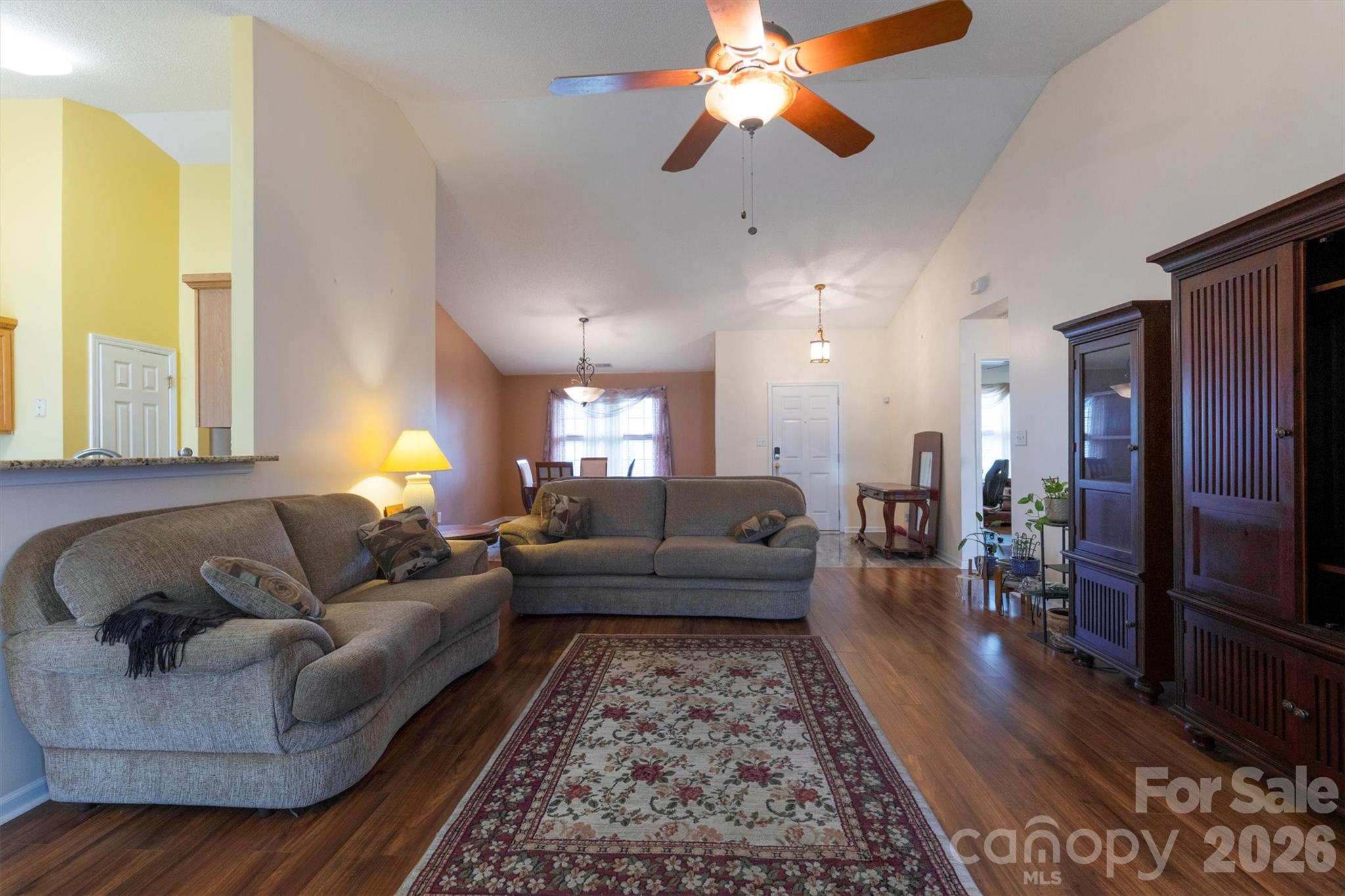 9704 Aventide Lane Property Photo 12