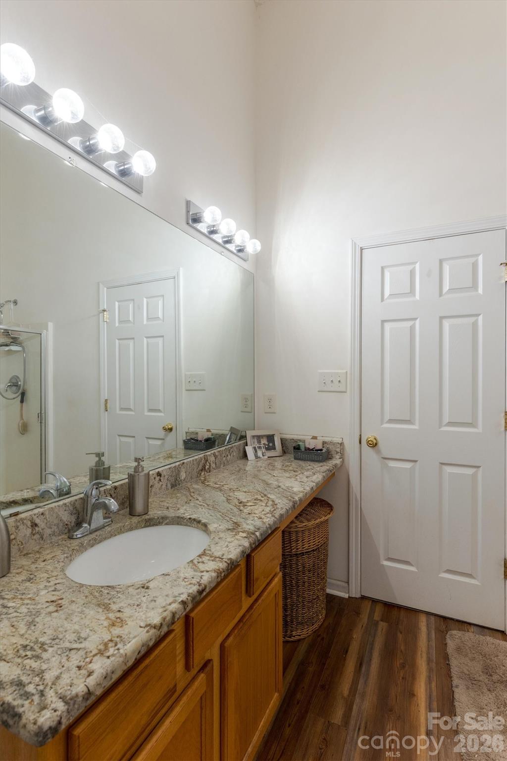 9704 Aventide Lane Property Photo 31
