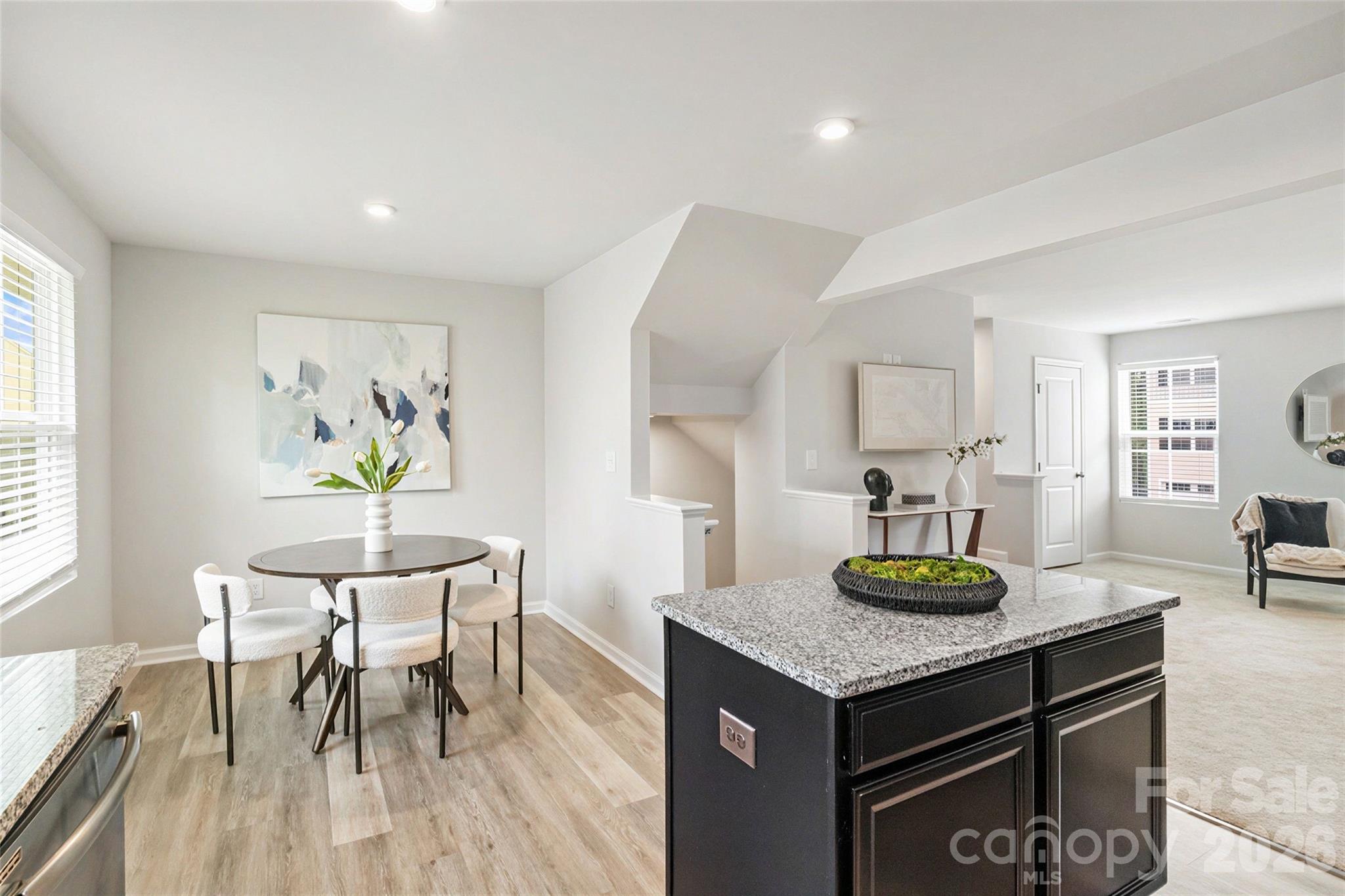 907 Taybyn Road Property Photo 14