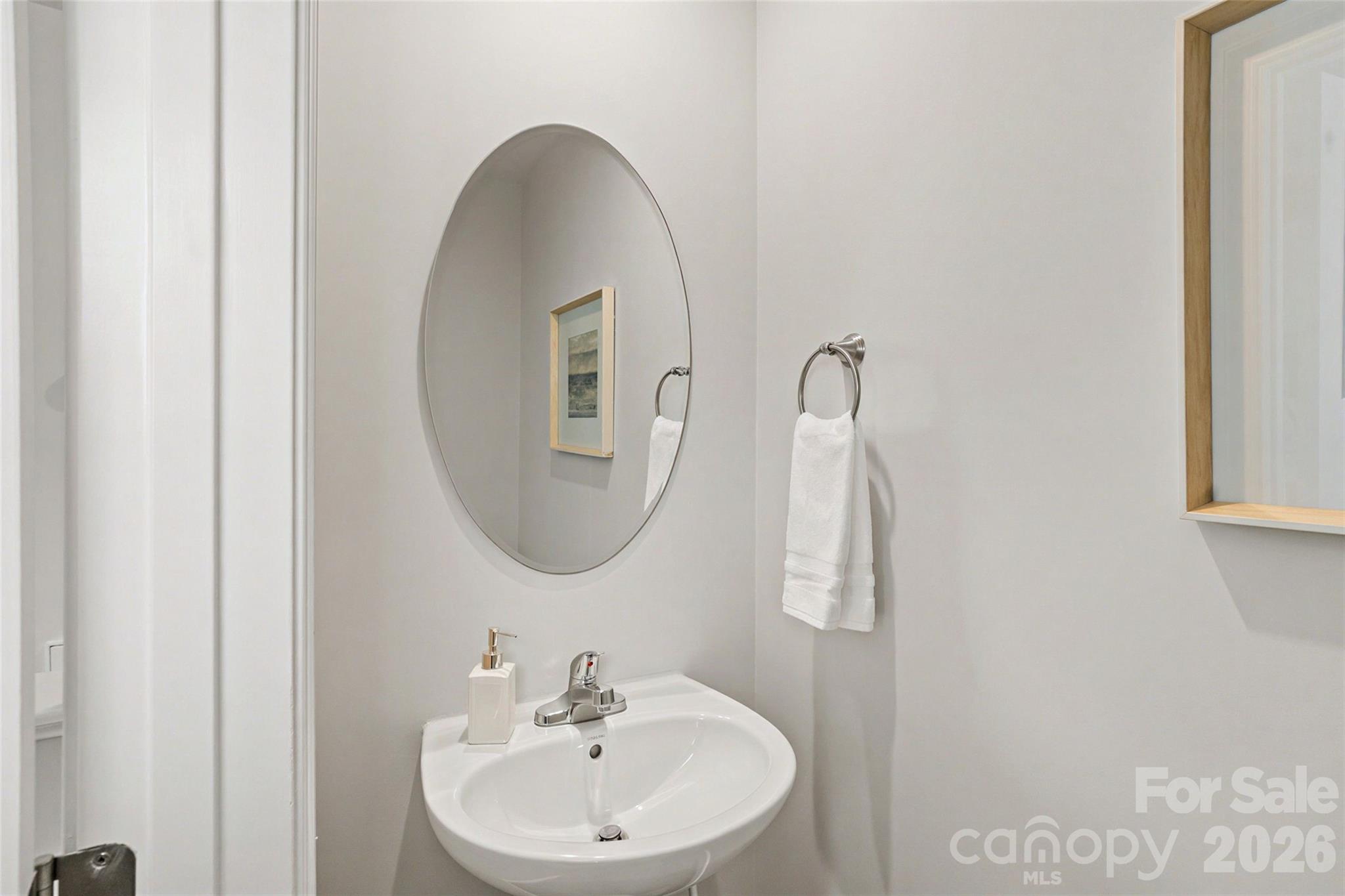 907 Taybyn Road Property Photo 17