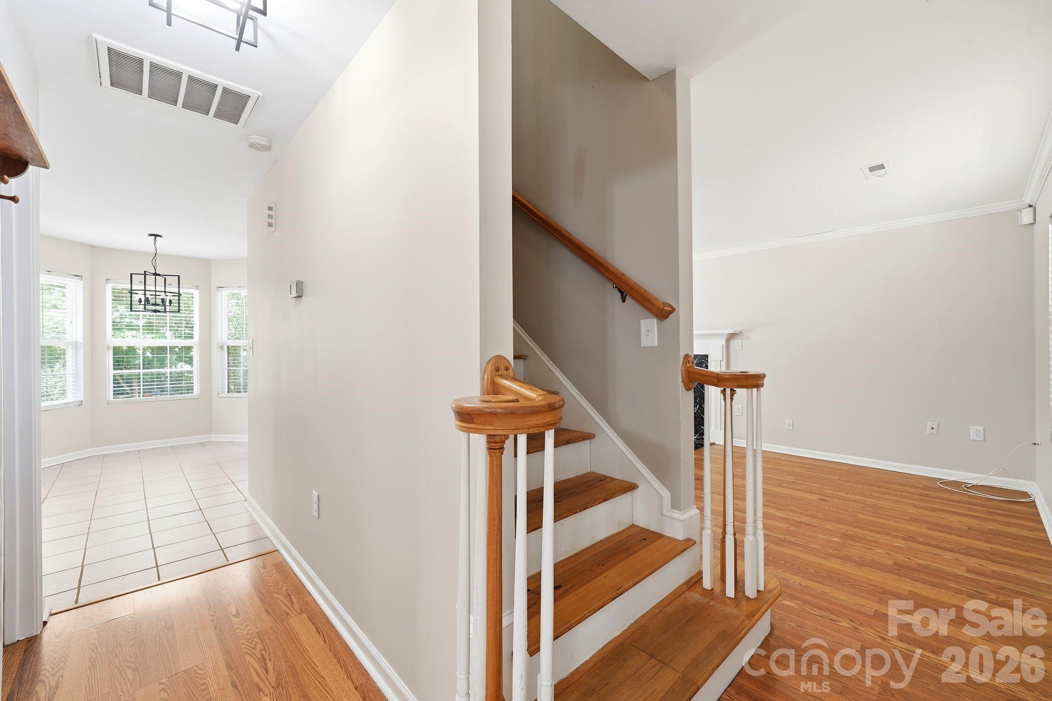 5226 Rockwood Road Property Photo 6