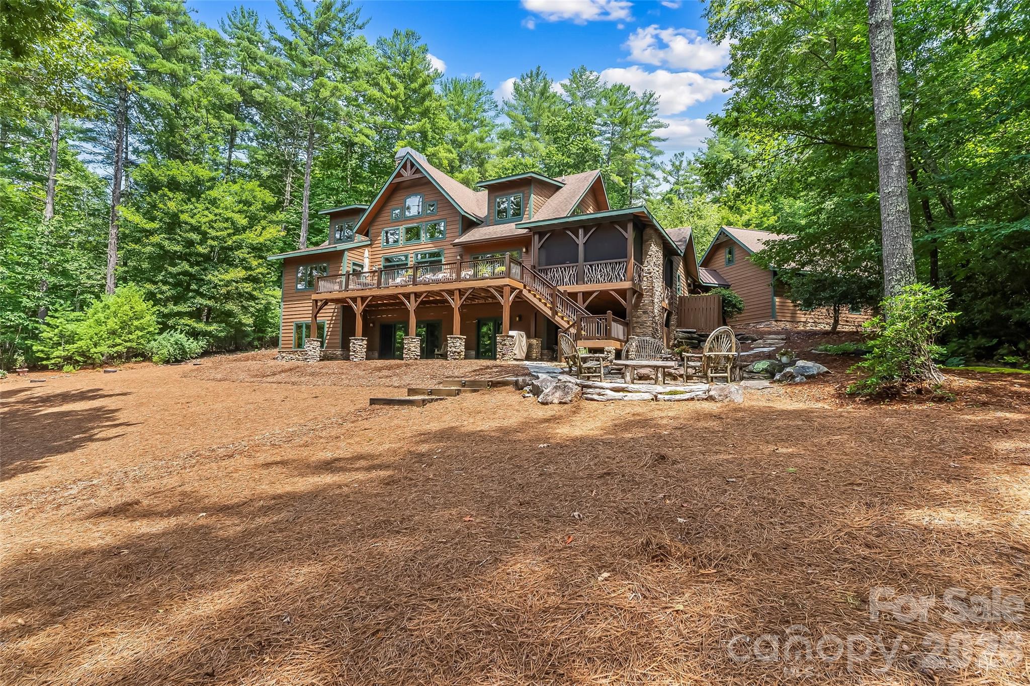 1814 Yellow Fork Trail Property Photo 2