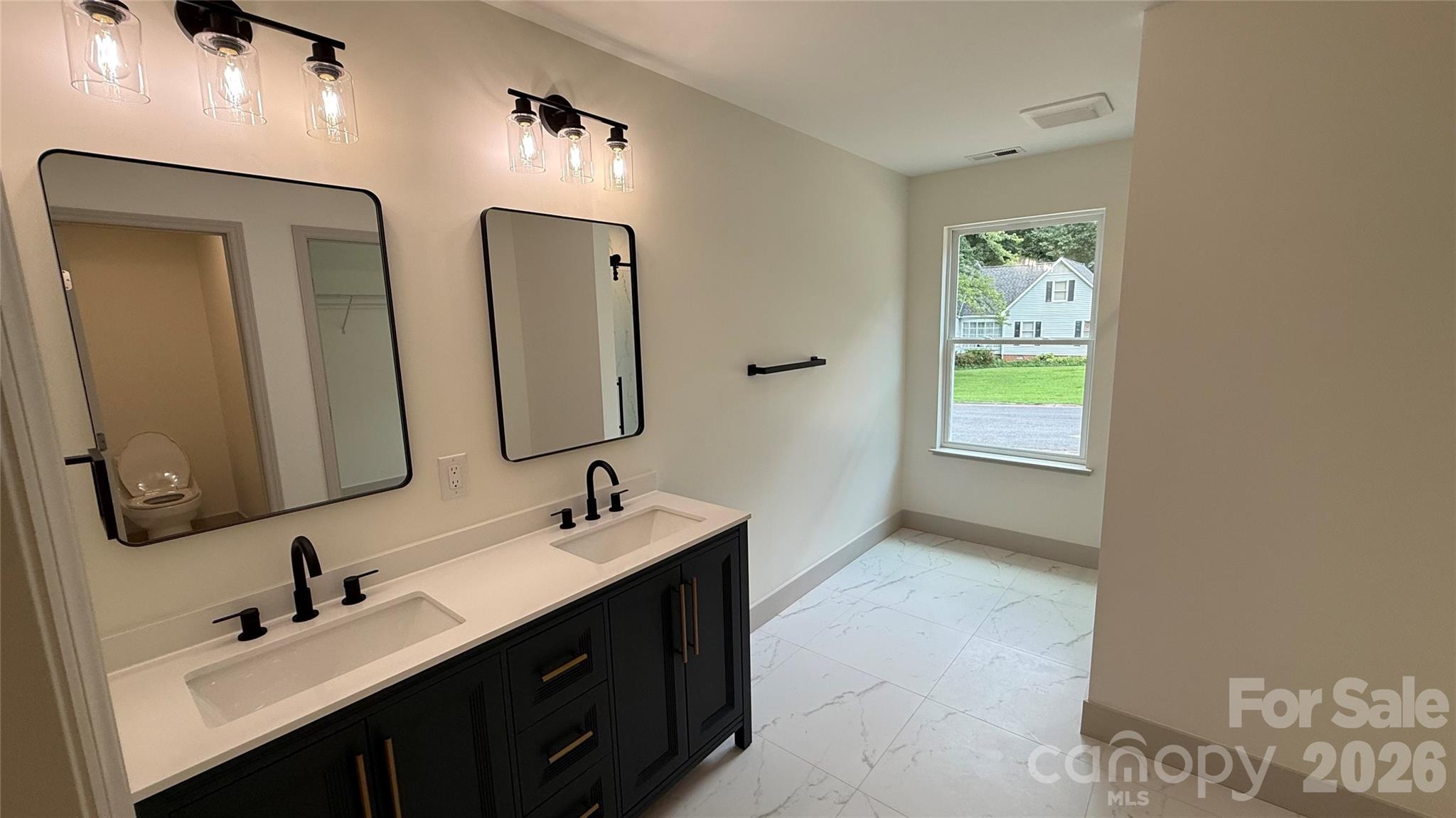 2766 Oakhurst Drive 41 Property Photo 17