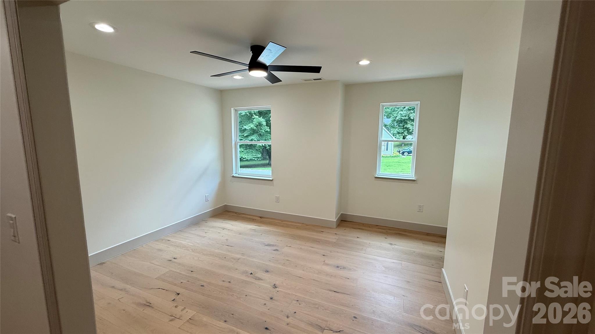 2766 Oakhurst Drive 41 Property Photo 21