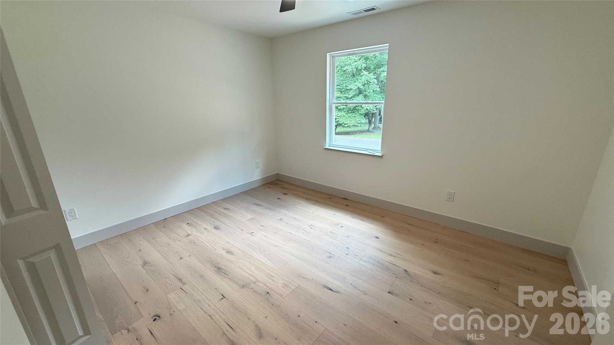 2766 Oakhurst Drive 41 Property Photo 24