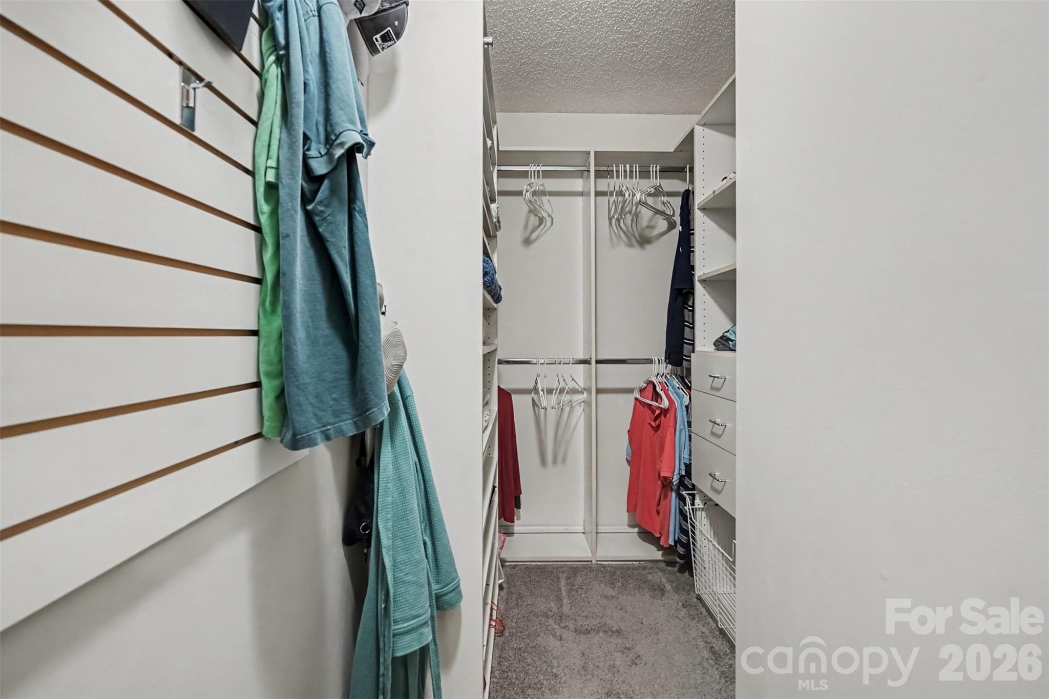 927 Sparrows Nest Lane Property Photo 15