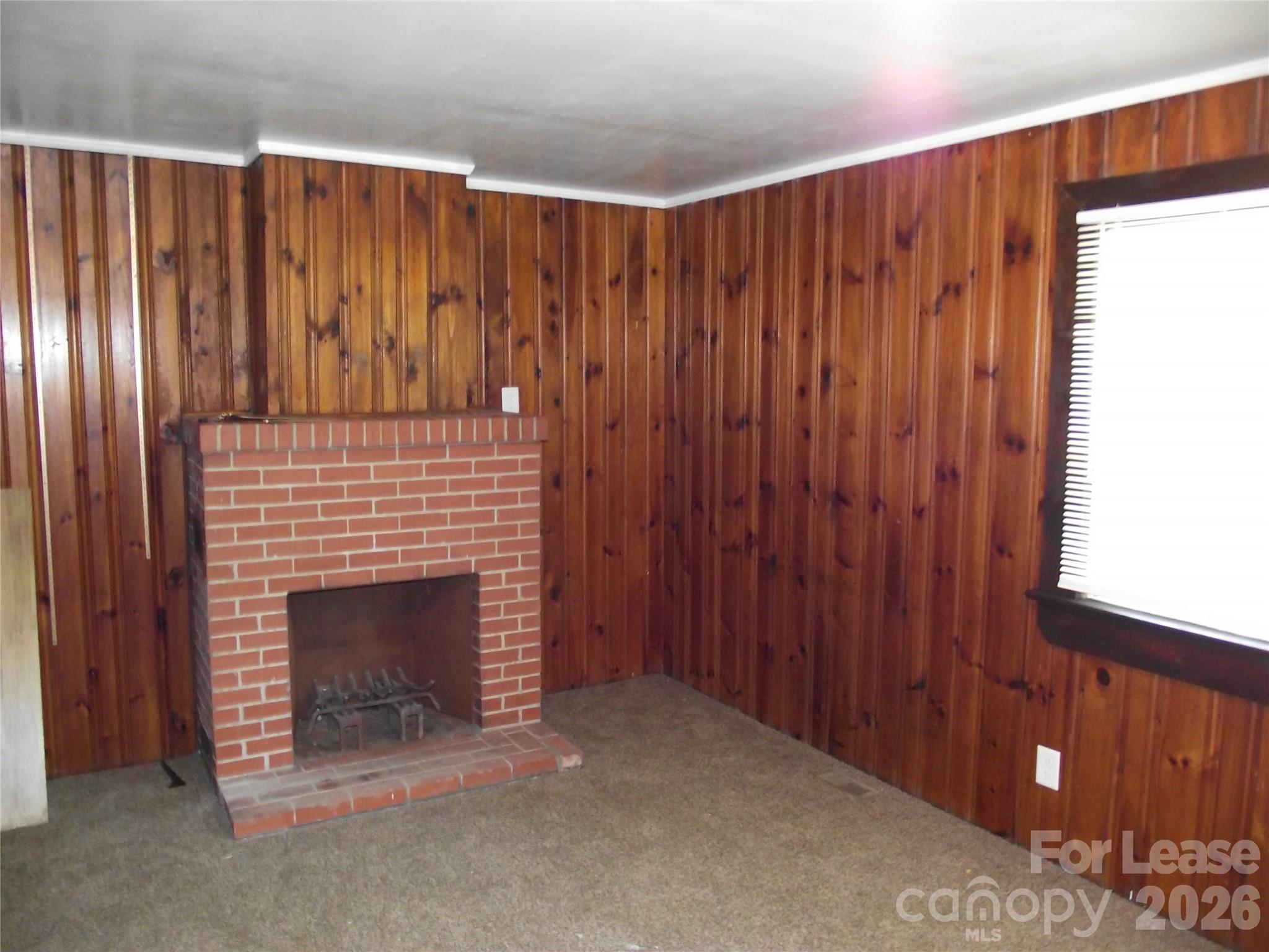 2310 Dundeen Street Property Photo 7