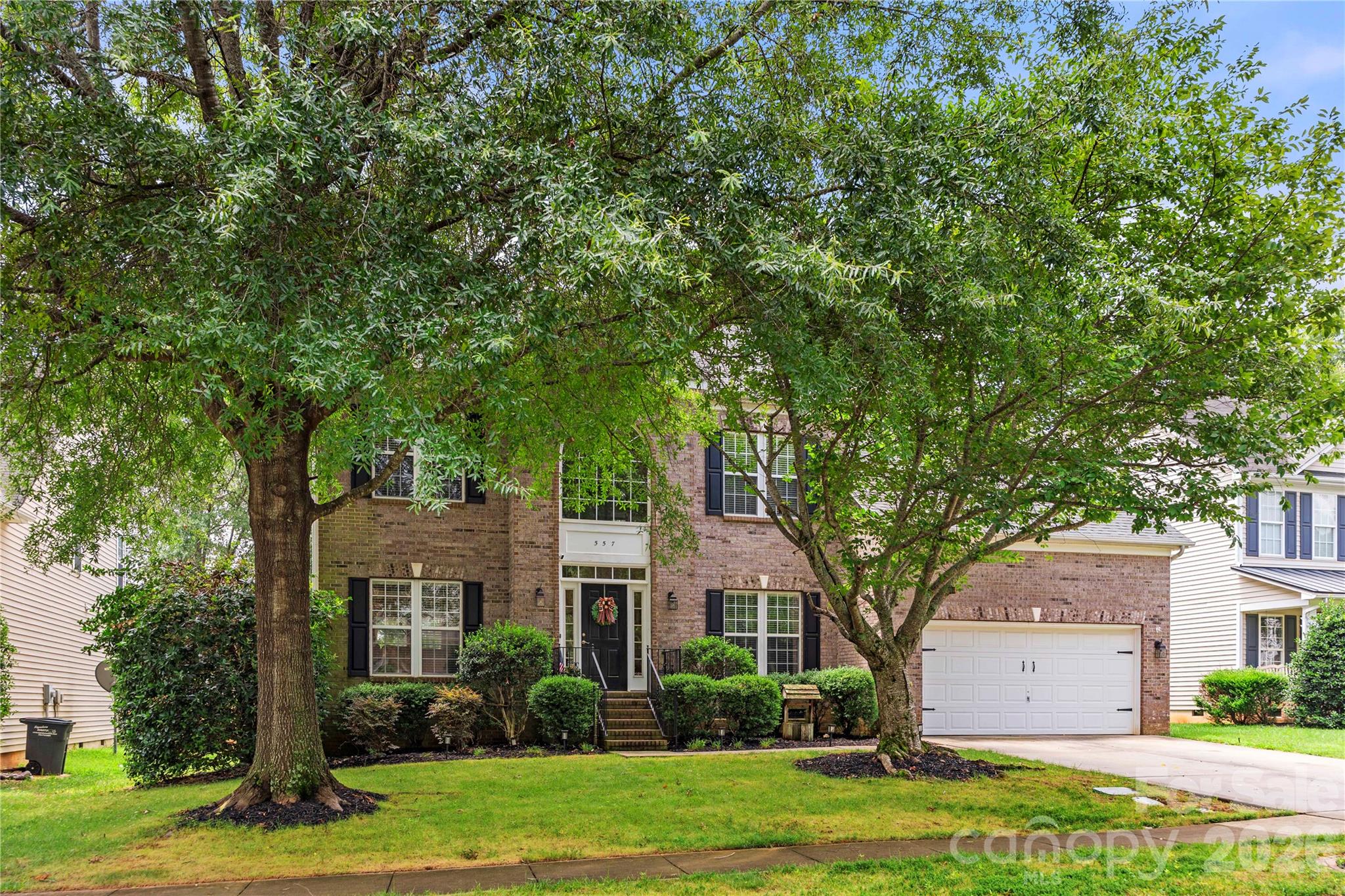 557 Fair Oaks Drive Property Photo 2