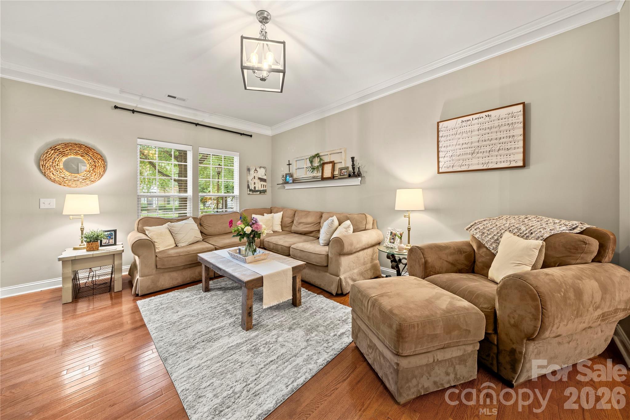 557 Fair Oaks Drive Property Photo 8
