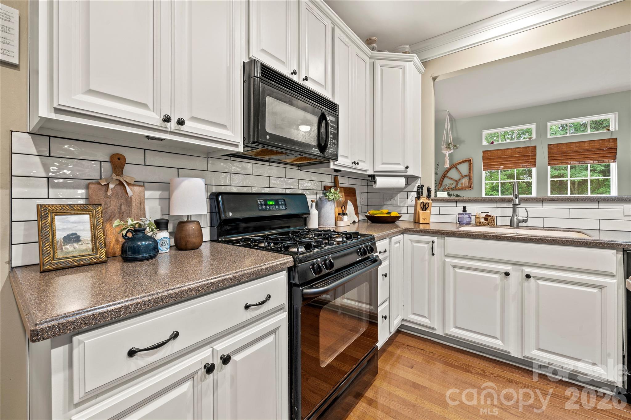 557 Fair Oaks Drive Property Photo 13