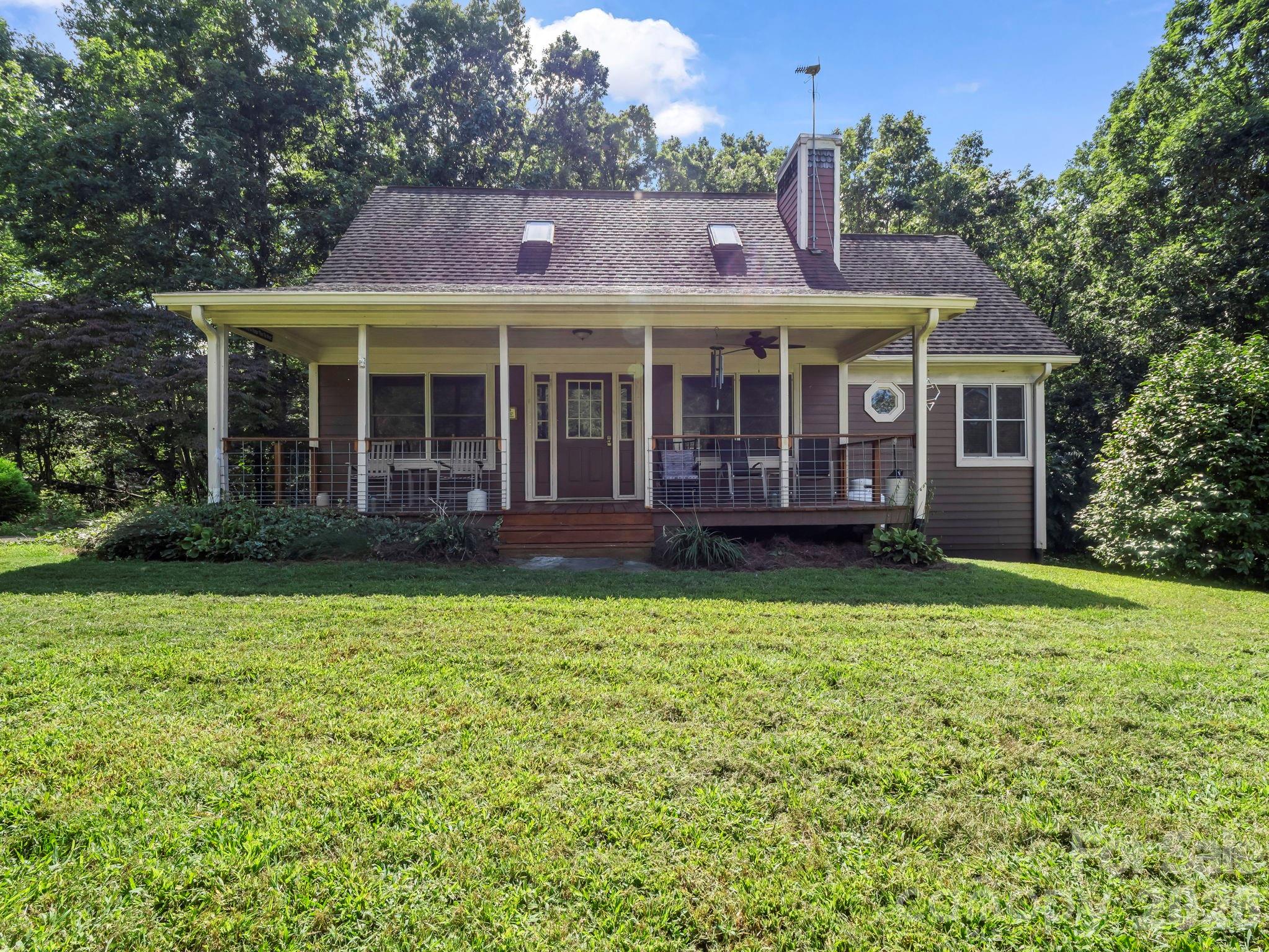 382 First Broad Drive Property Photo 1