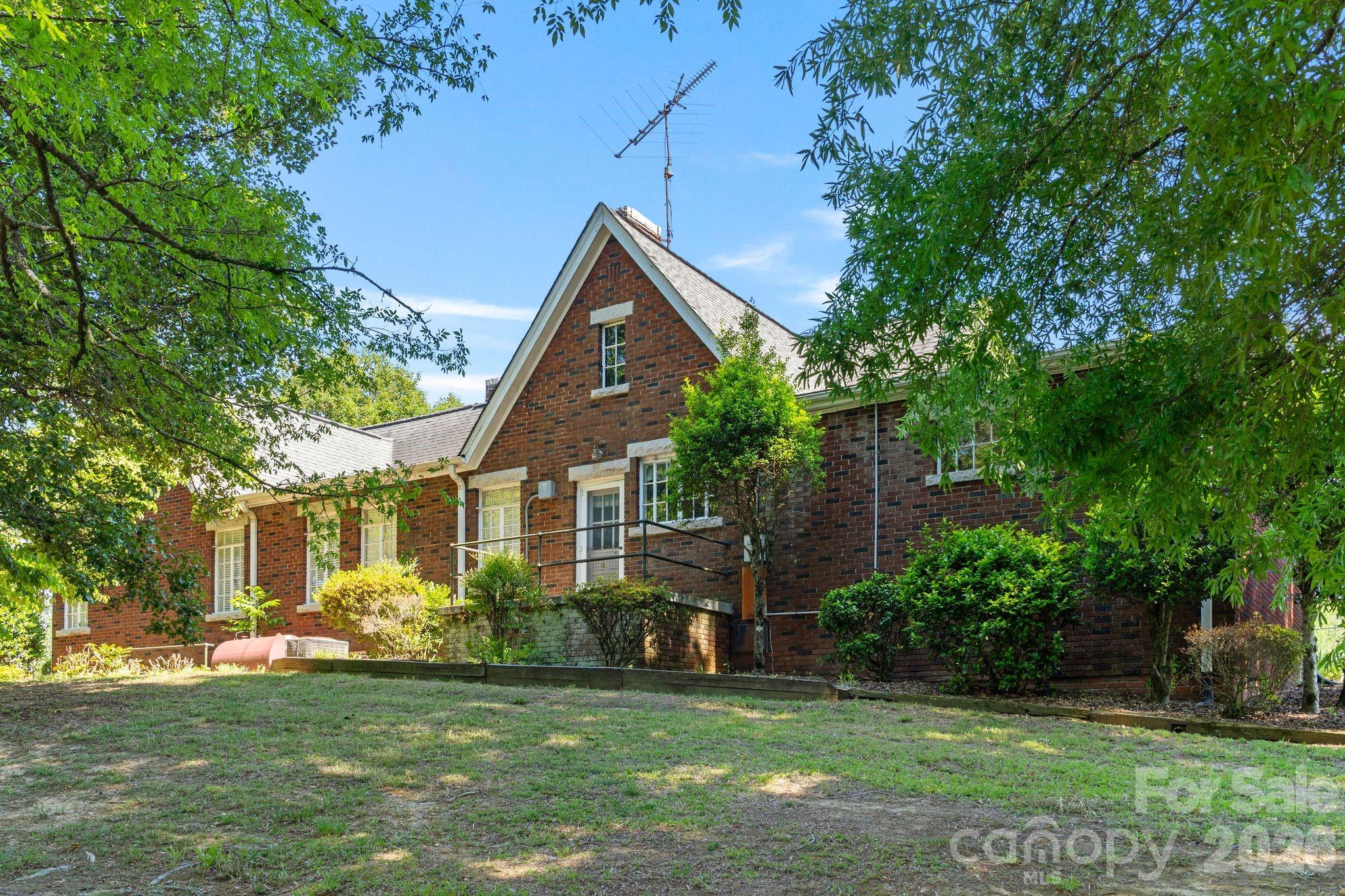 4255 Nc Hwy 24/27 Highway Property Photo 8