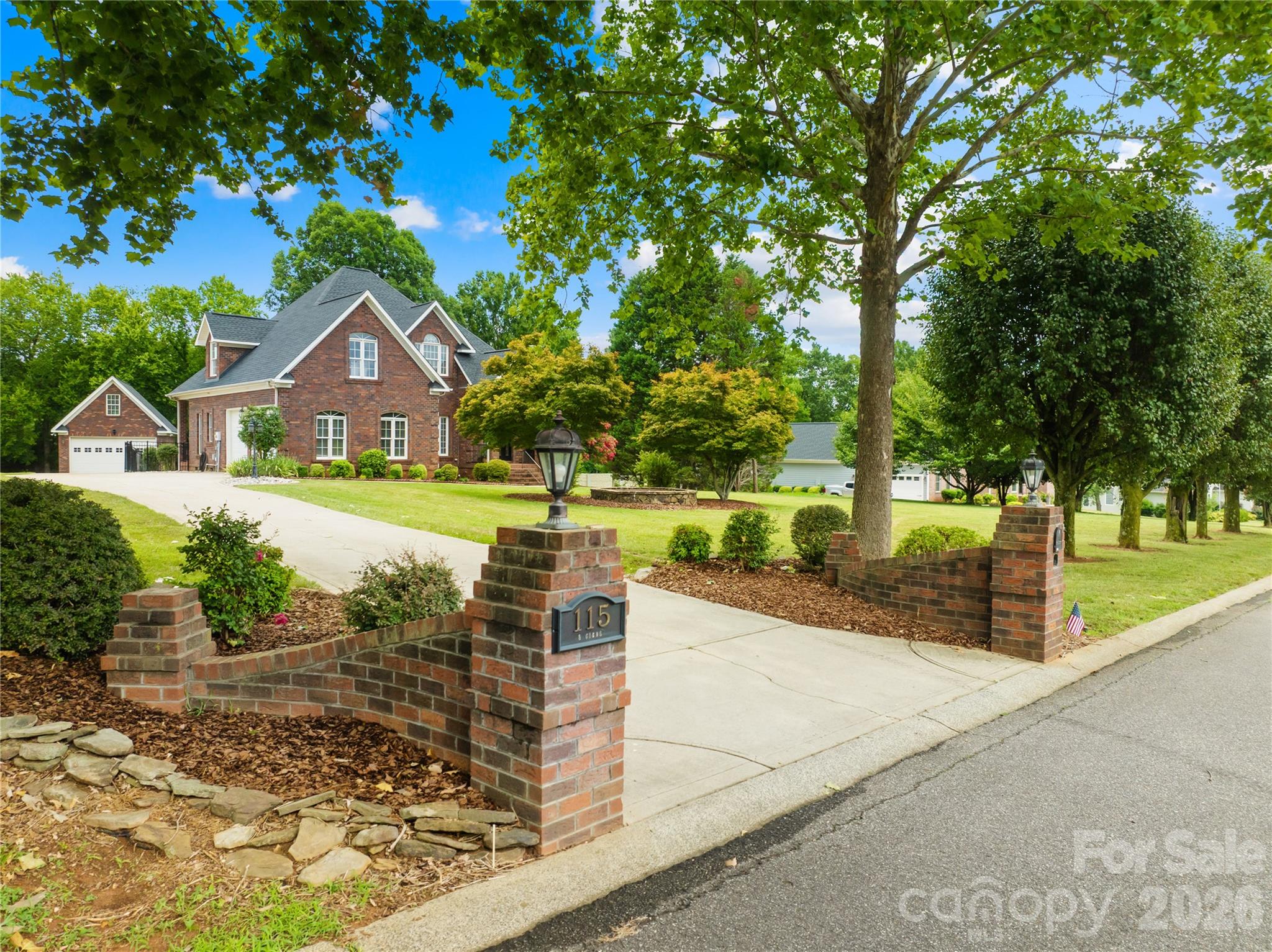 115 S Gibbs Road Property Photo 1
