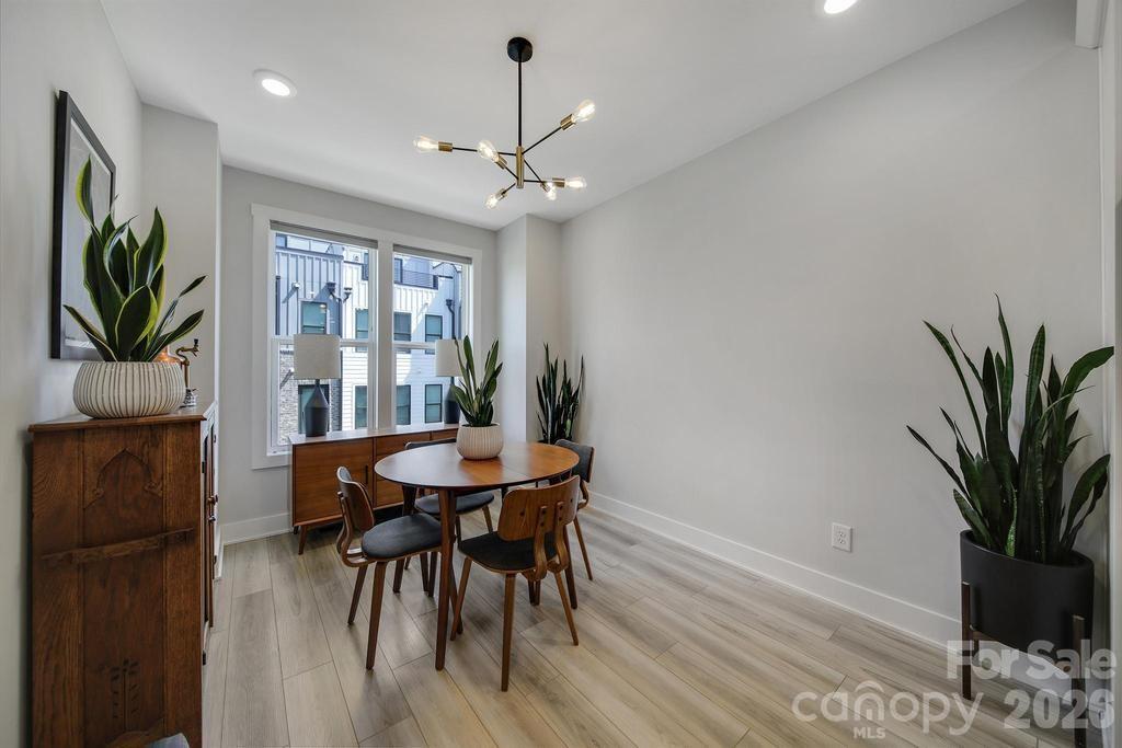 5007 Tiny Lane Property Photo 9