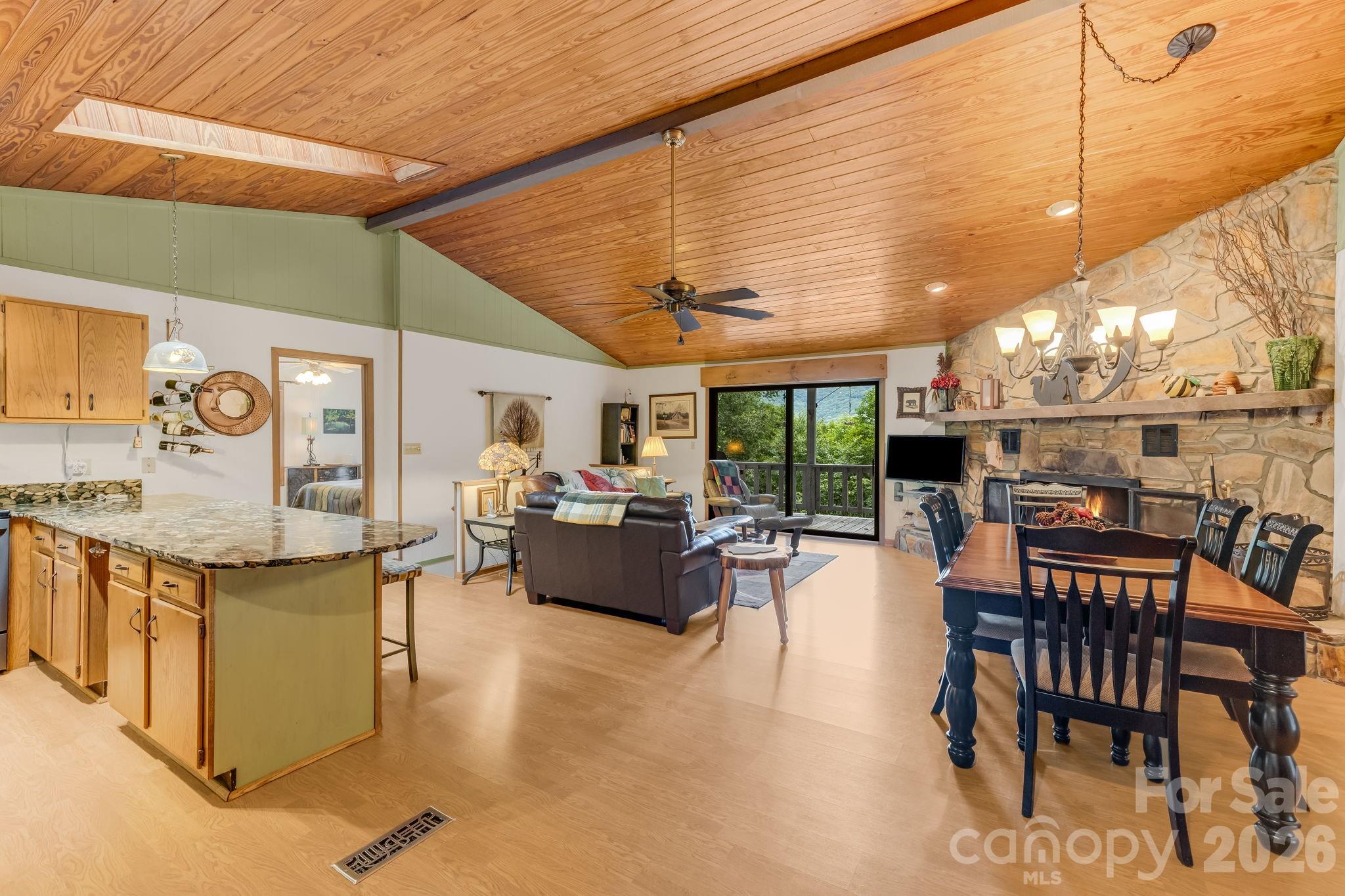 38 Bee Tree Lane Property Photo 4
