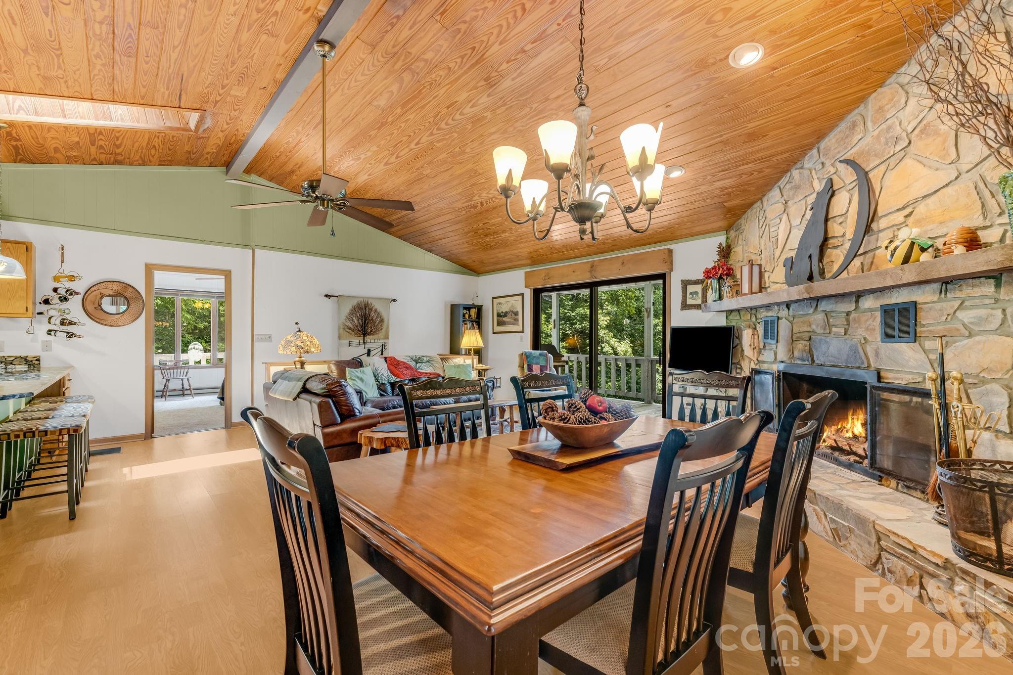 38 Bee Tree Lane Property Photo 5