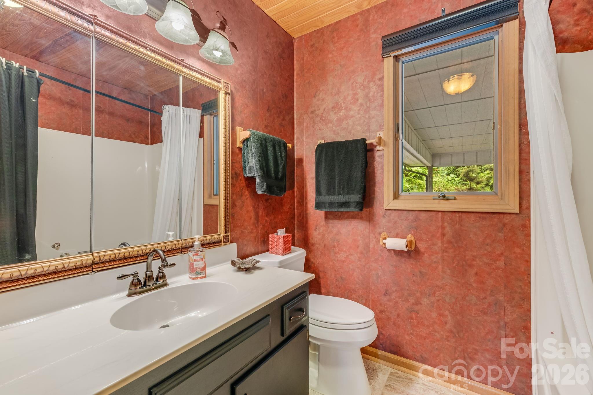 38 Bee Tree Lane Property Photo 12