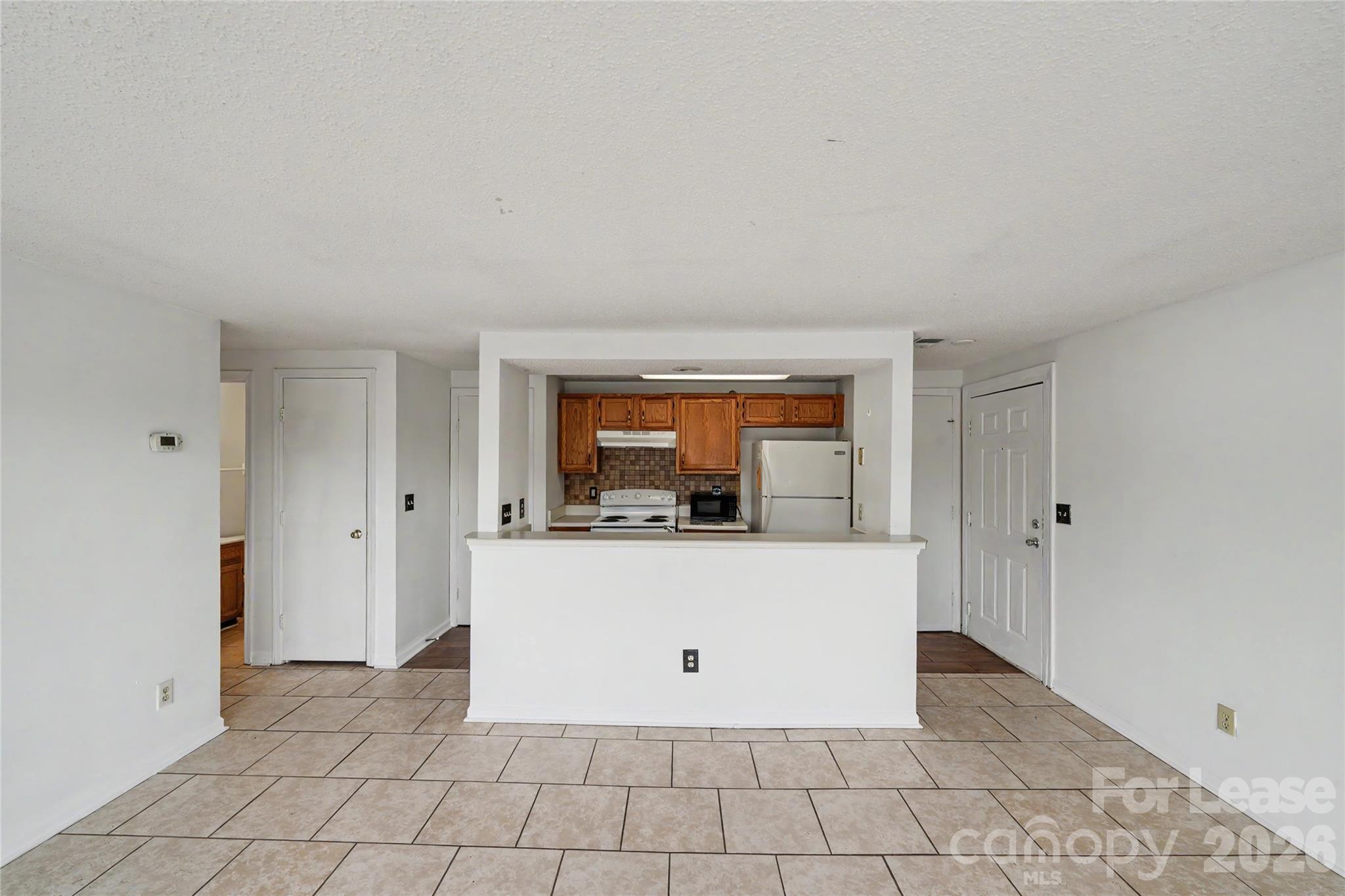 1624 Arlyn Circle J Property Photo 17