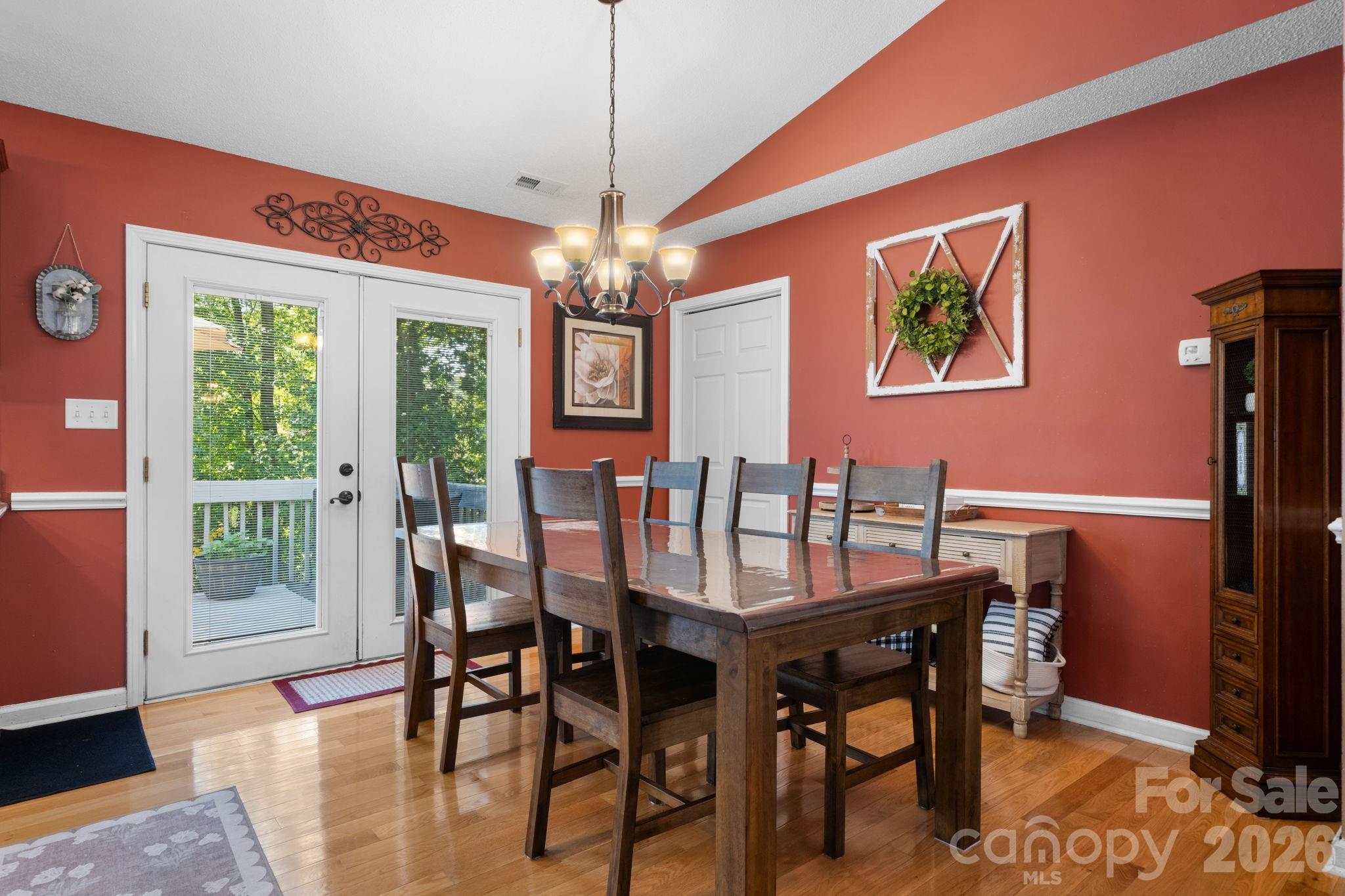 3105 Kay Street Property Photo 9